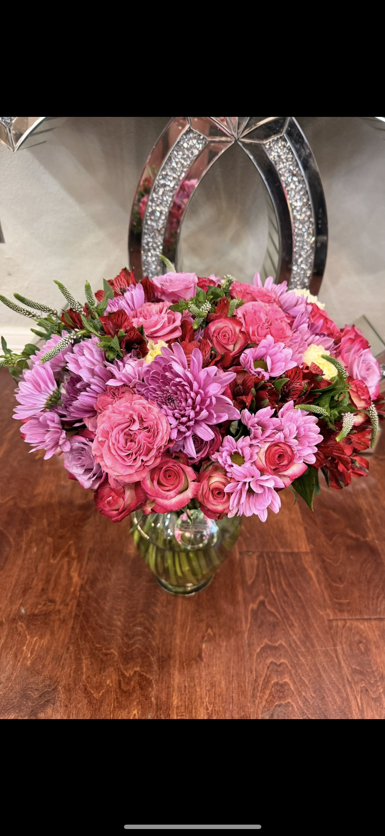 Multicolored Bouquet- Designer Choice - We are dedicated to delivering your emotional sentiments with the utmost care, ensuring that each arrangement is fresh, beautiful, and arrives on time.