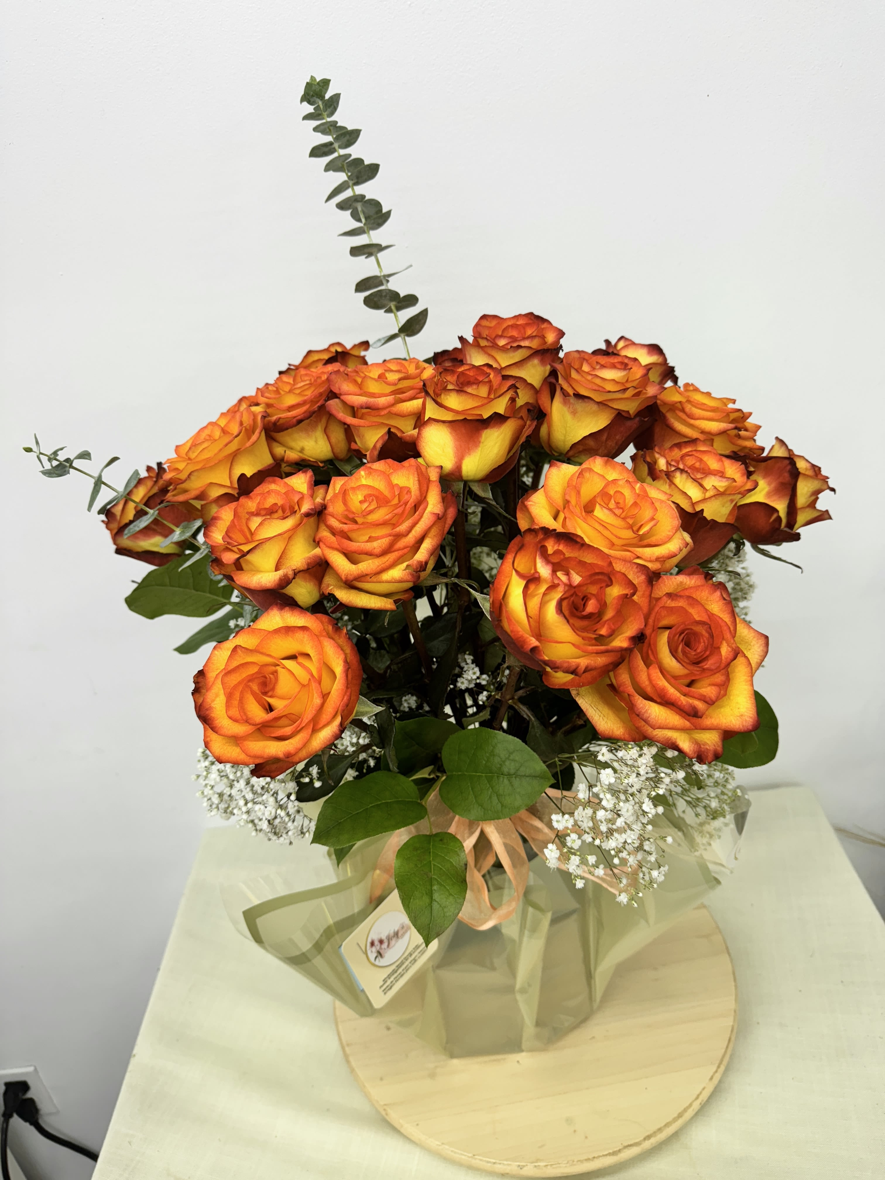 JOYFUL - The beginning of a beautiful fall. 2 Dozen high magic roses Baby breath Eucalyptus  Vase 