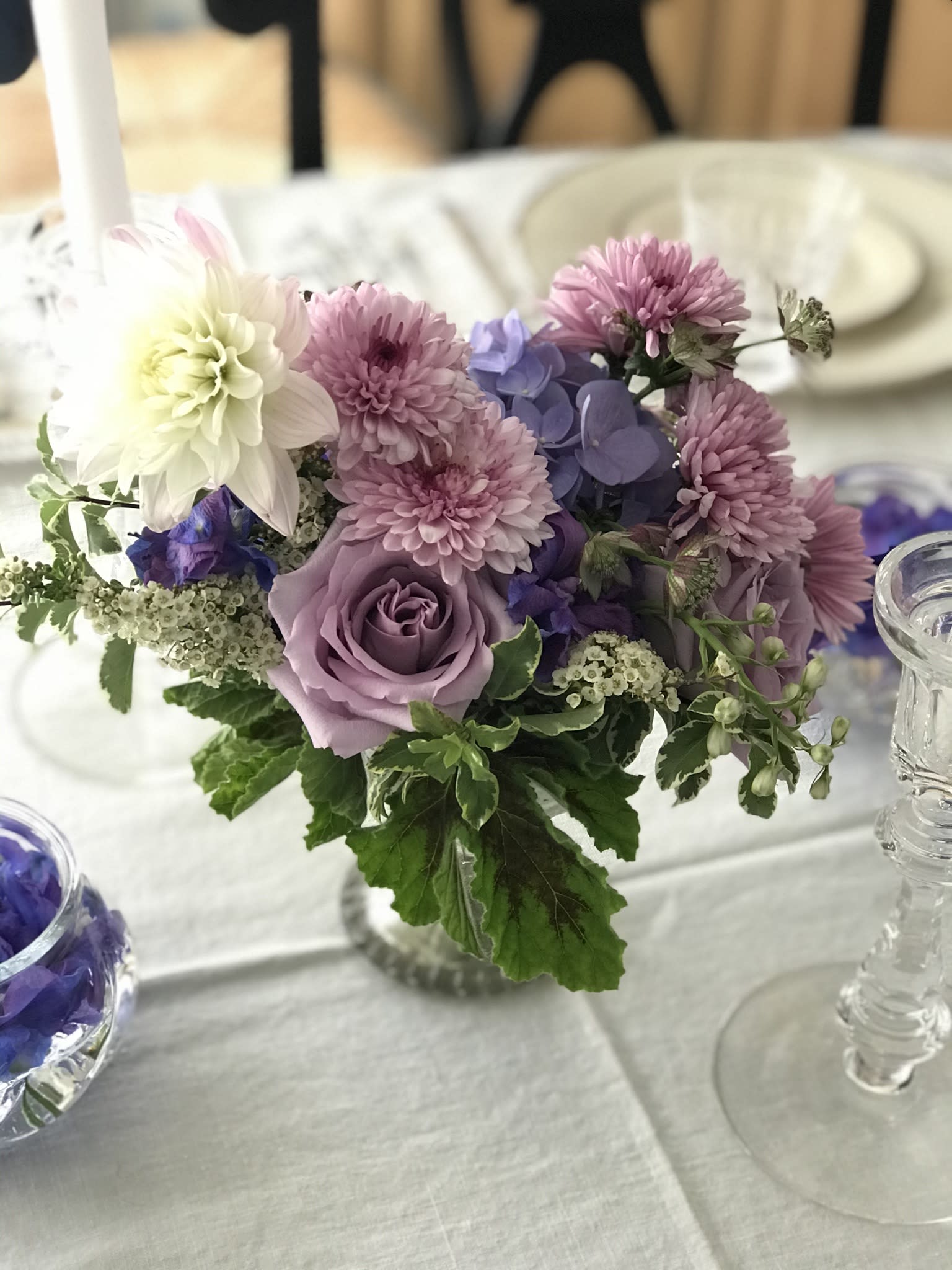 Wedding &amp; Event Arrangement - Custom Wedding &amp; Event Arrangements    Elevate your celebration with bespoke floral arrangements designed just for you. Each design is tailored to your event's style , color palette, and atmosphere. Sold a la carte for those who prefer a simple, stress-free way to choose florals for their wedding or event. Your order includes a personal phone consultation to discuss flowers, sizes , and special requests, ensuring every detail is perfectly matched to your vision. Please allow at least 3 weeks' notice to ensure we can source the perfect flowers for your special day. 