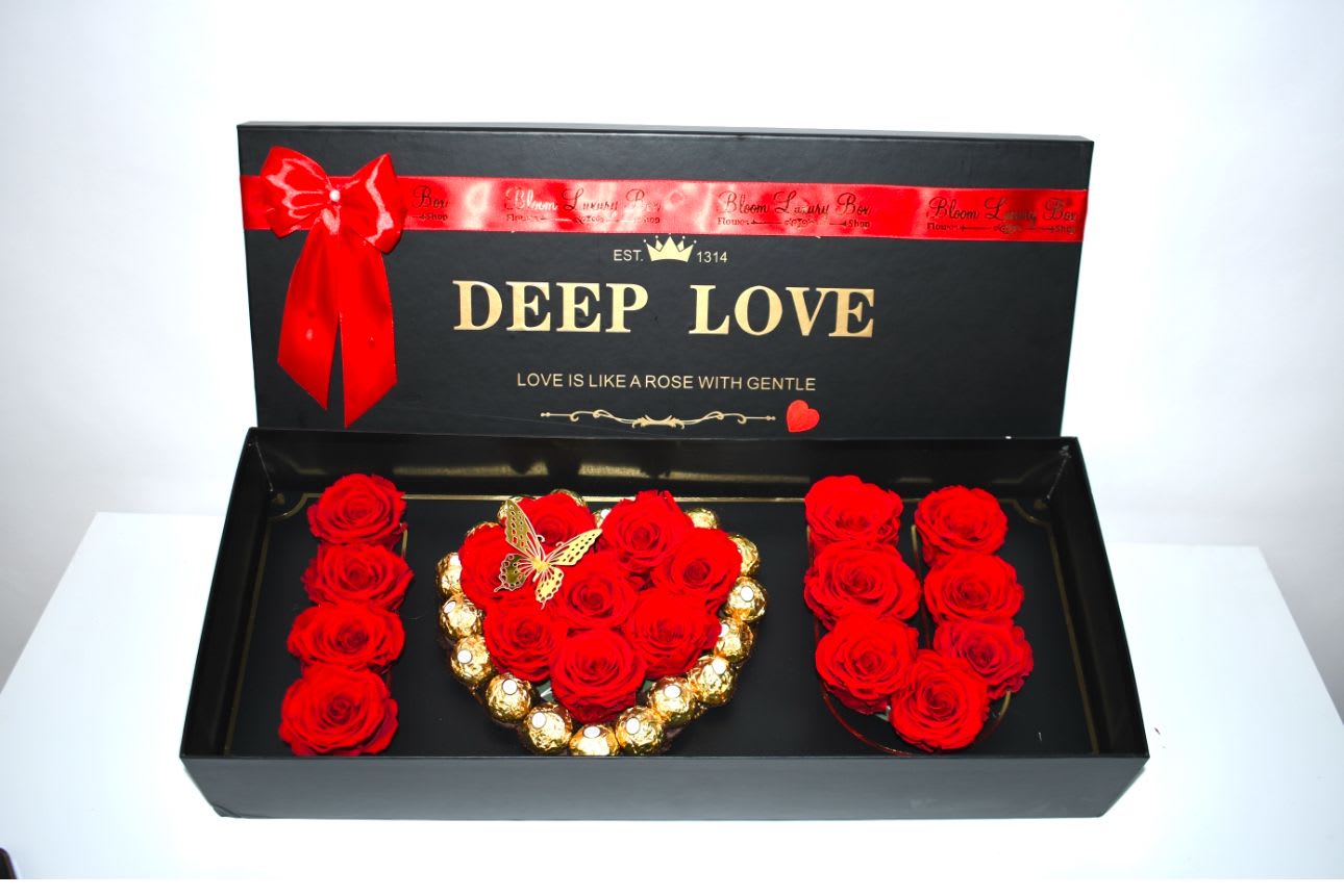 Deep love  -   I love you Luxury box,  19 red roses.  19 Ferrero rocher chocolate  