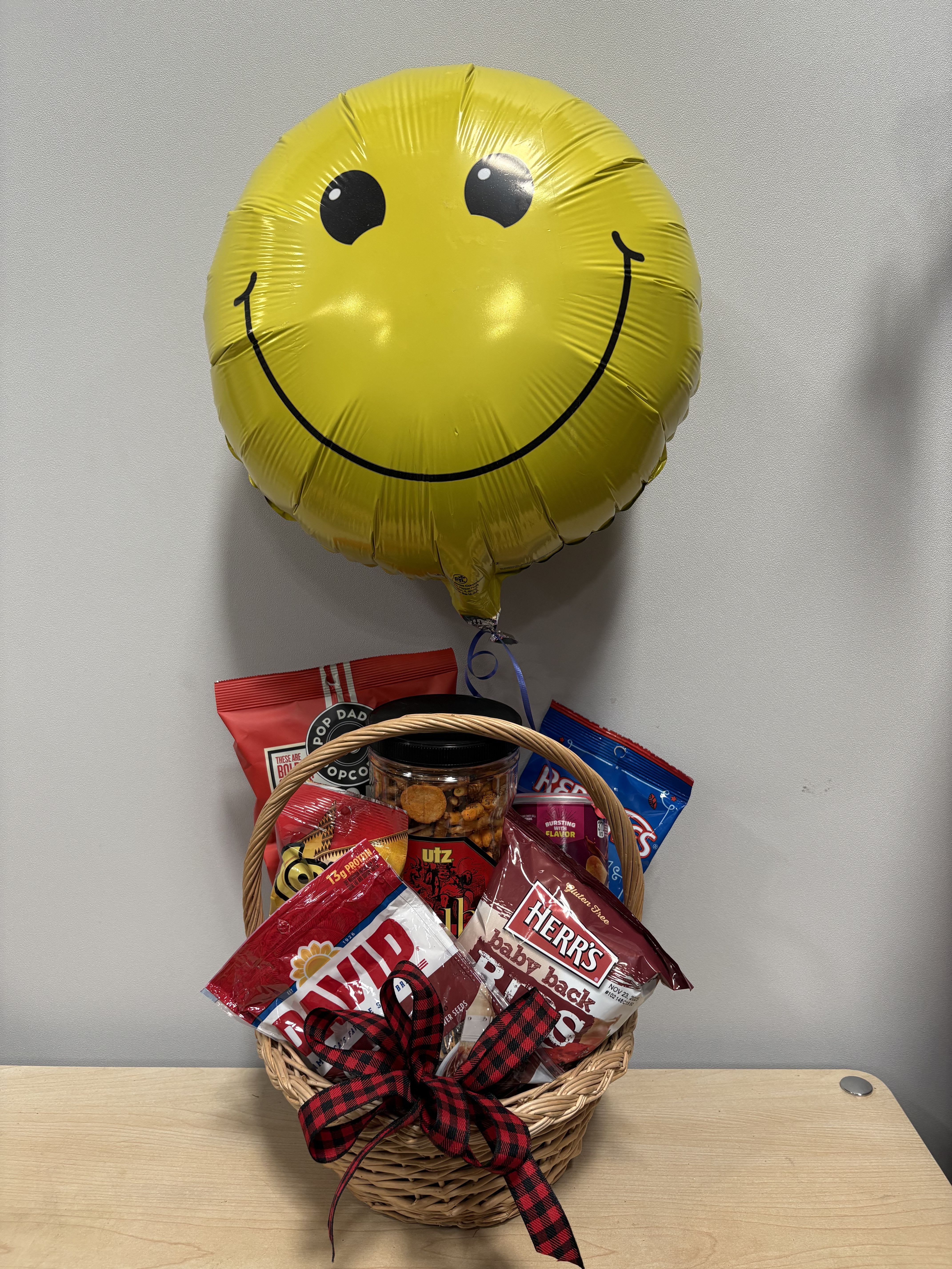 Smiley BBQ Basket - As shown 