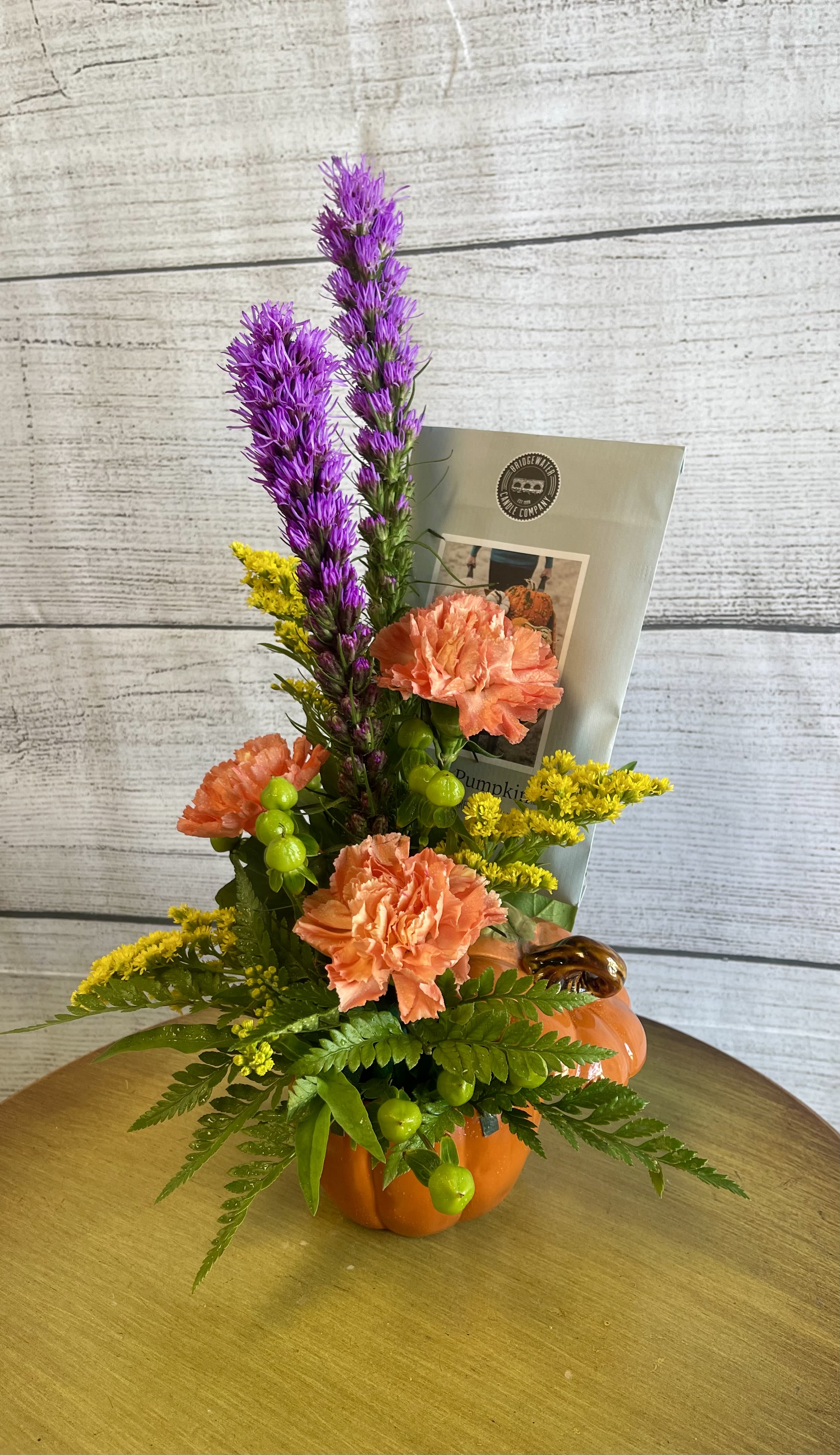 Ceramic Candy Dish w/ fresh flowers Ceramic Candy Dish w/ fresh flowers - A ceramic candy dish filled with the seasons most adorable blooms! Also Includes a fragrance sachet