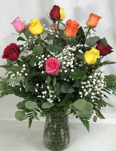 Dz Mixed colors Roses - Mix Colors Roses In a Vase, color based on availability