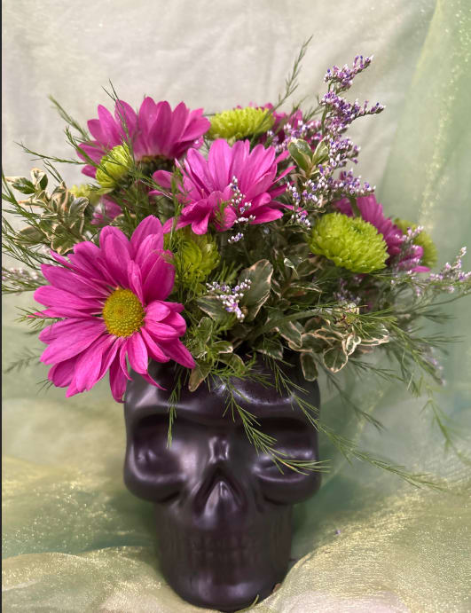Flowers are a Ghouls best friend Flowers are a Ghouls best friend - Like its namesake, flowers are a ghouls best friend. bring in spooky season with this adorable vase that can be used forever! with bright purple and green its the best way to celebrate the coming of the season!
