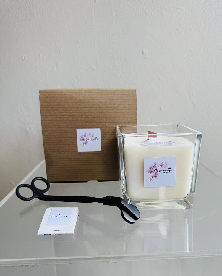 Mezzanotte Fioridella Scents - Floral and mysterious... perfect to relax at the end of the day.... with notes of Orchids, lavender, French Lilac and Rose