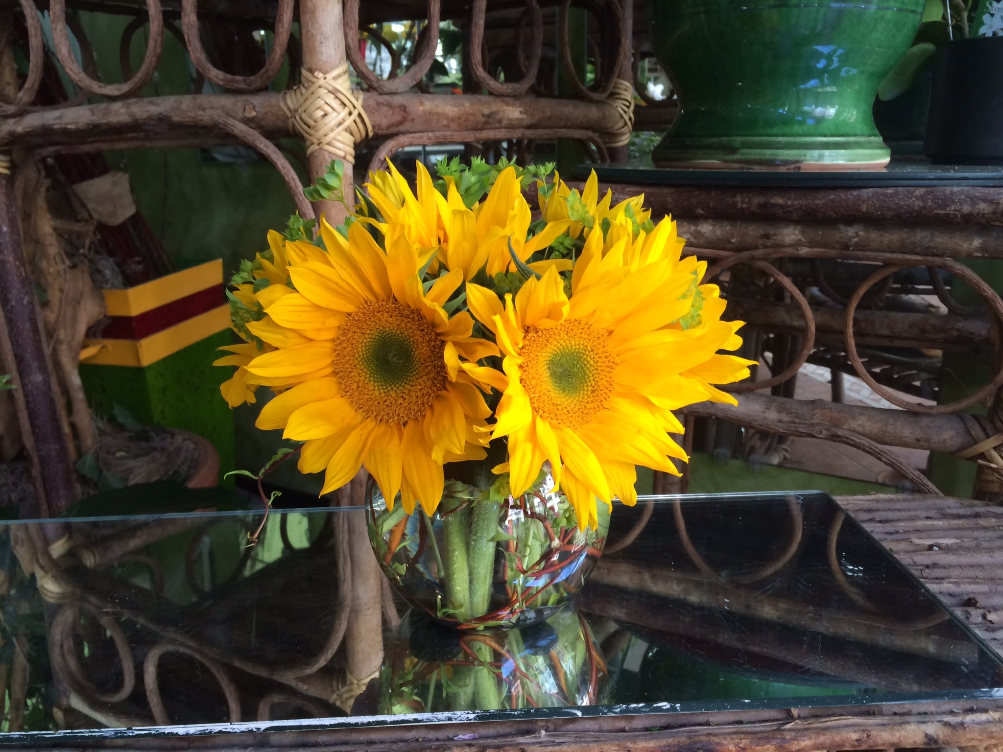 You are my sunshine You are my sunshine - Brighten someone's day with this charming fishbowl of sunflowers.