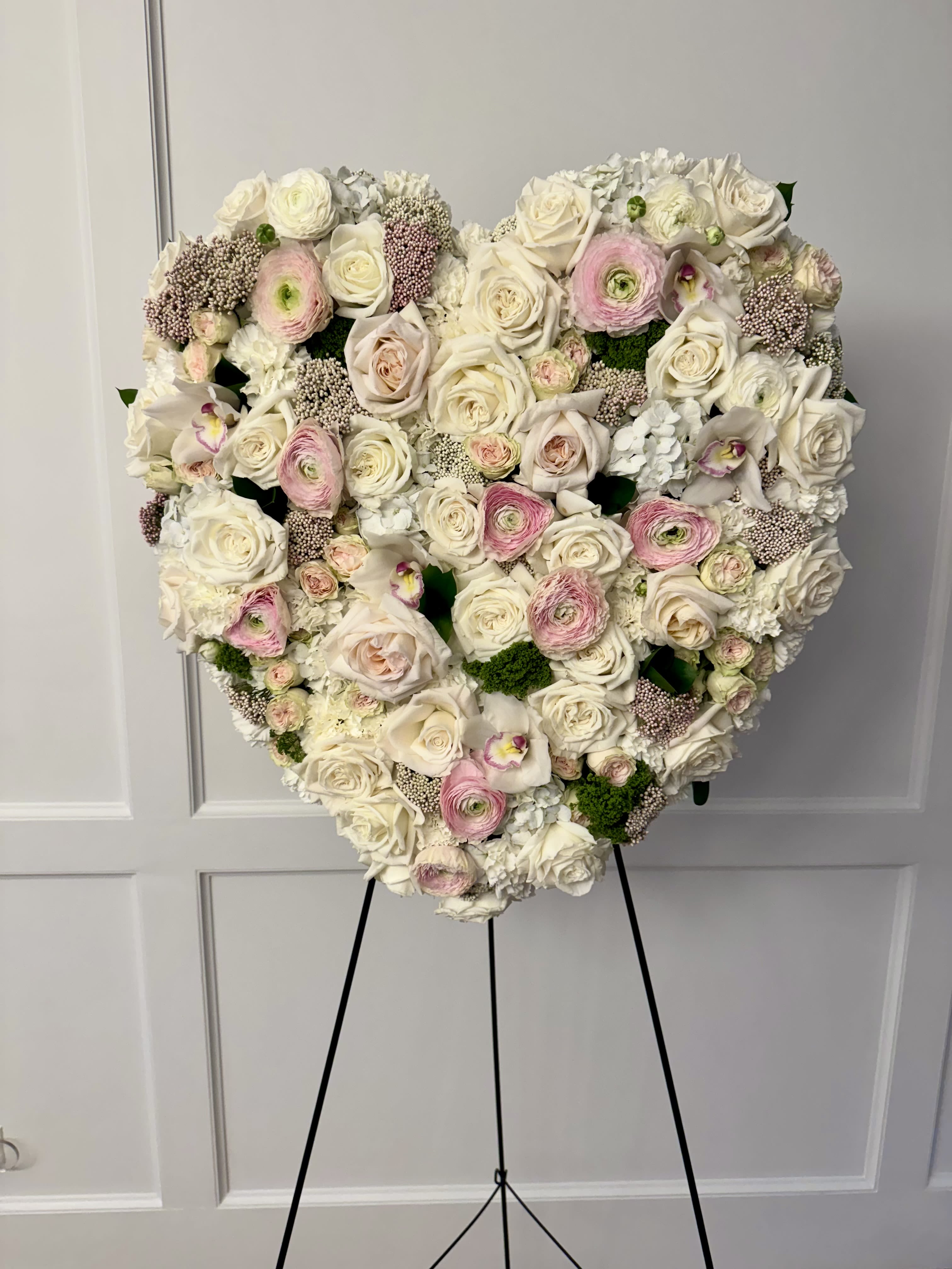 Heart - Large Standing Heart with premium floral selection. Colors and flowers can be customized. Please email for more information on custom orders.