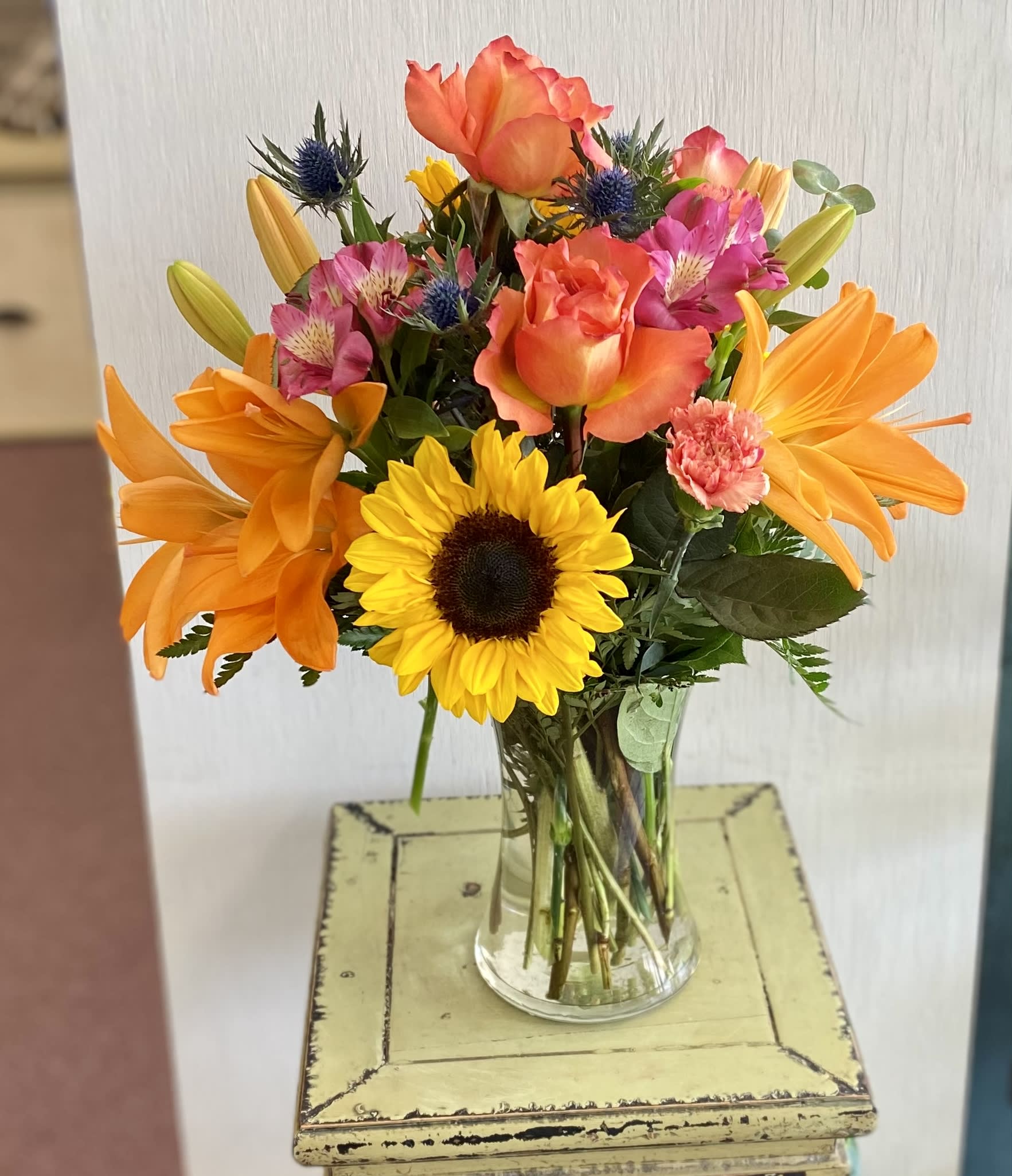 Fall Vase - Bright autumnal tones. A beautiful selection of long lasting blooms. 