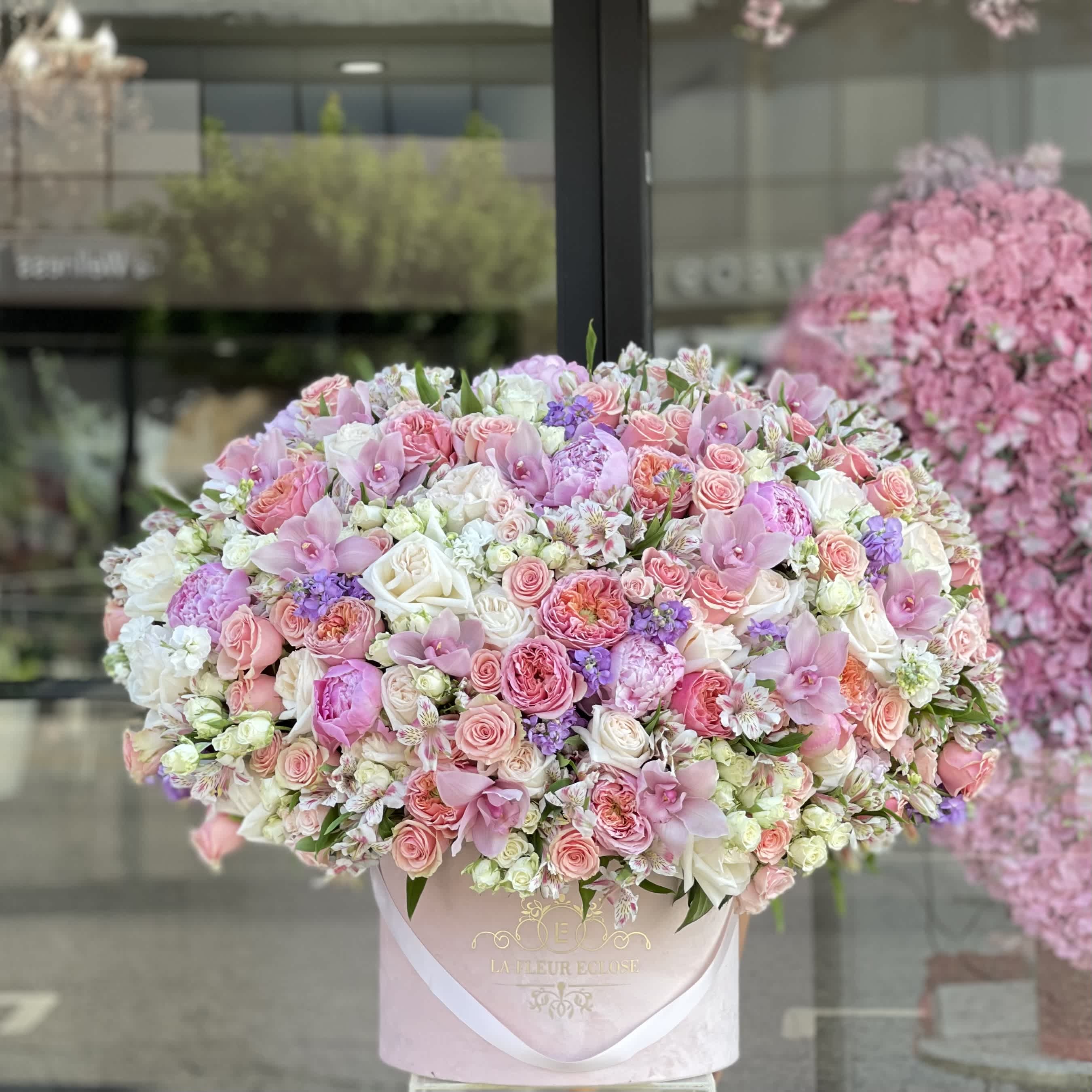 Lady Pink  - All premium flower combination in a velvet box