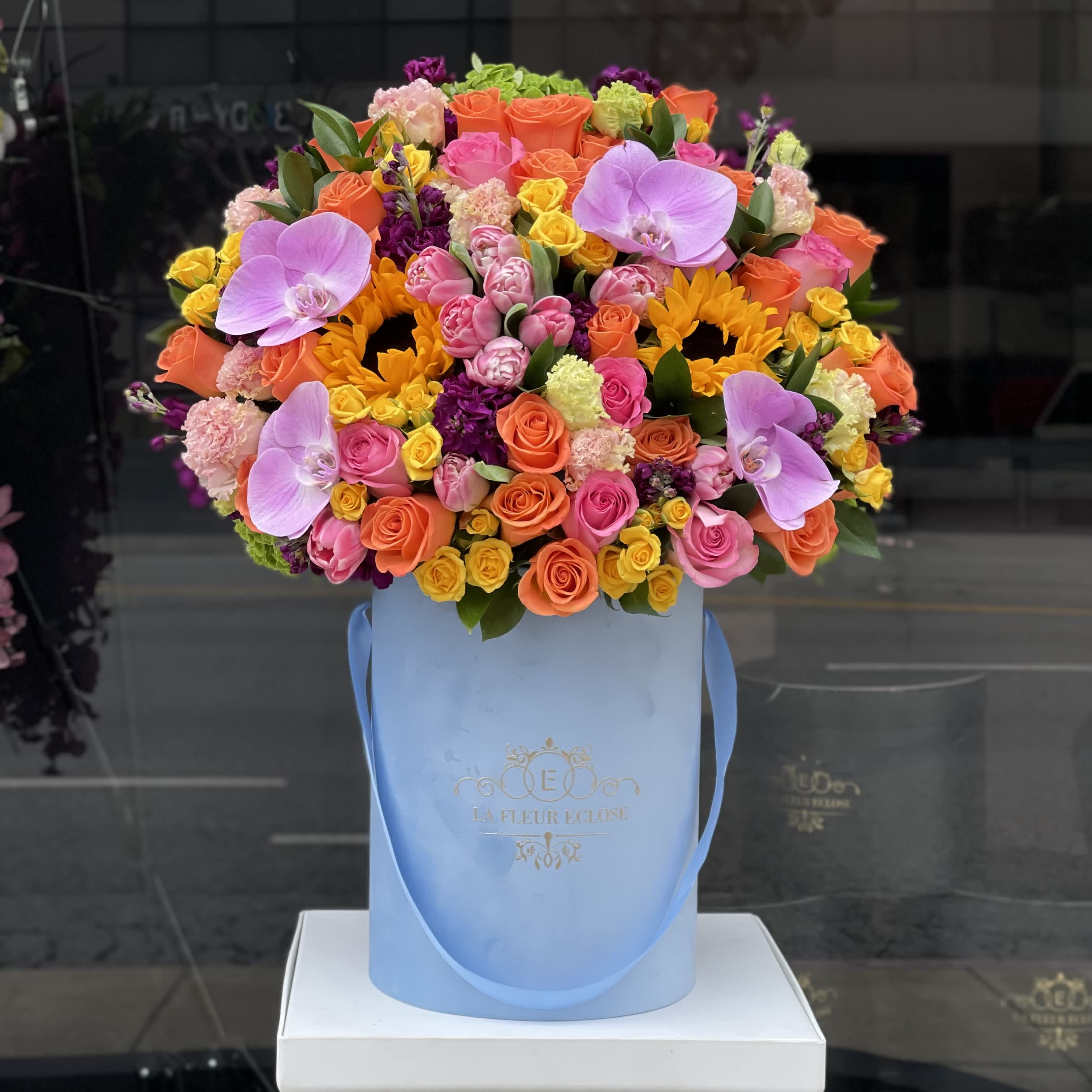Spring Flowers  - Beautiful mix in a blue velvet box
