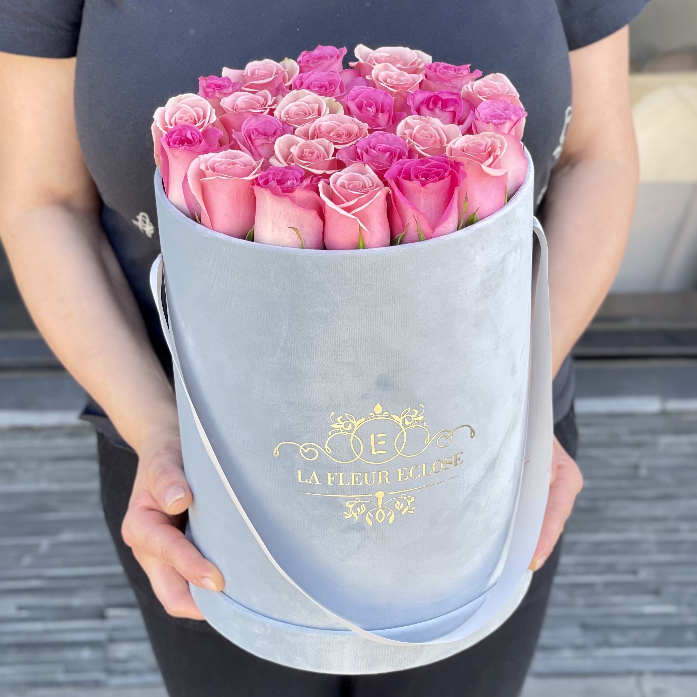 Grey &amp; Pink MD -  made in Grey velvet big signature box with dark and light pink roses.  the pink shade of roses may vary  FRESH CUT ROSES 