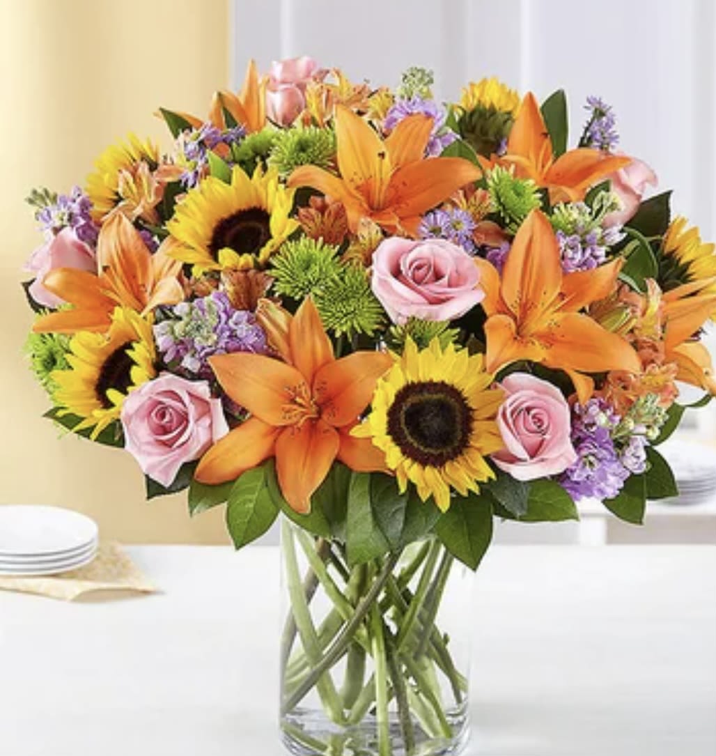 Harvest Charm - This beautiful arrangement will be a great addition to any thanksgiving dinner table!