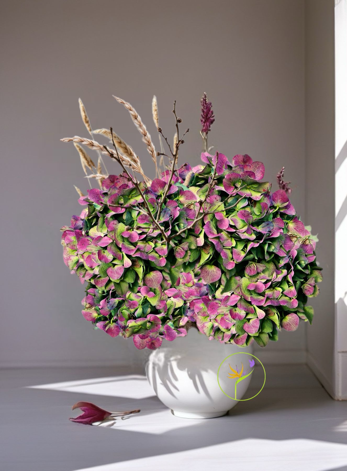 AUTUM SPECIAL. Simple Things. A Floral Archist™ Original. - AUTUMN 2025 SPECIAL! Fresh flowers for now… dried flowers for later!*  These beautiful Hydrangeas are just a simple collection of fresh seasonal aged Hydrangeas in a simple design. Either for yourself or a loved one… fresh natural simplicity! Hydrangeas colors varies as Fall starts to near.   And don’t forget… guys love simple things too! * Hydrangeas are in the Autumn stage which will dry into beautiful flowers for extended decór.  NOTE: Our flowers and greens are a gift from nature. Its shade or depth might vary; design, aesthetic and value remains the same. In support of our efforts to aide in the preservation of our planet, PJf uses Fair Trade flowers, Plants, Upcycled and Recycled containers.