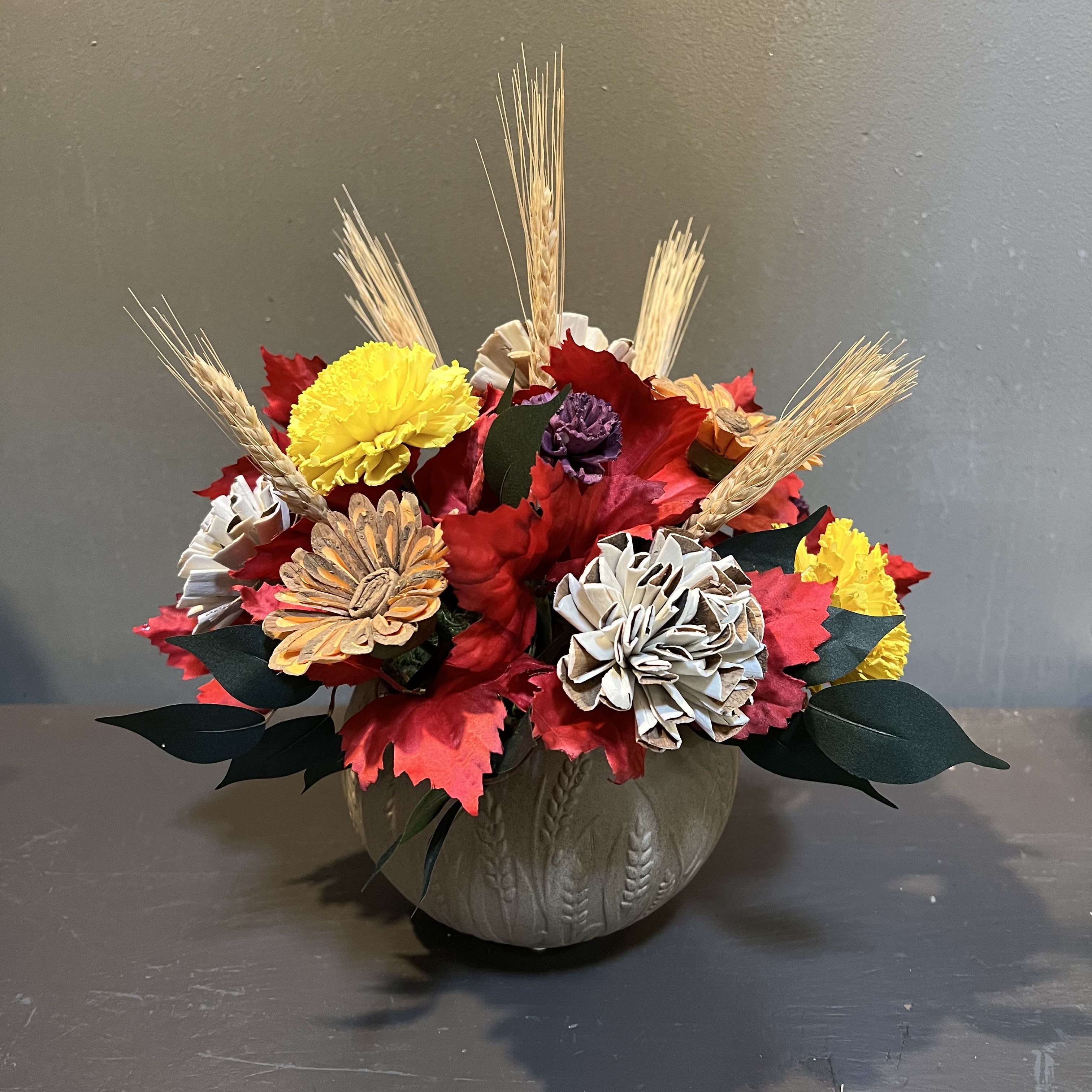 Sola Wooden Flower Centerpiece - Sunset Serenade Sola Wooden Flower Centerpiece - Sunset Serenade - Hand-dyed and hand-crafted in Minneapolis, these flowers made of balsa wood are a wonderful everlasting floral arrangement - great for those with allergies! Can be used as a natural essential oil diffuser too! Measures approx. 13"Tx11"W and arriving in ceramic pot.
