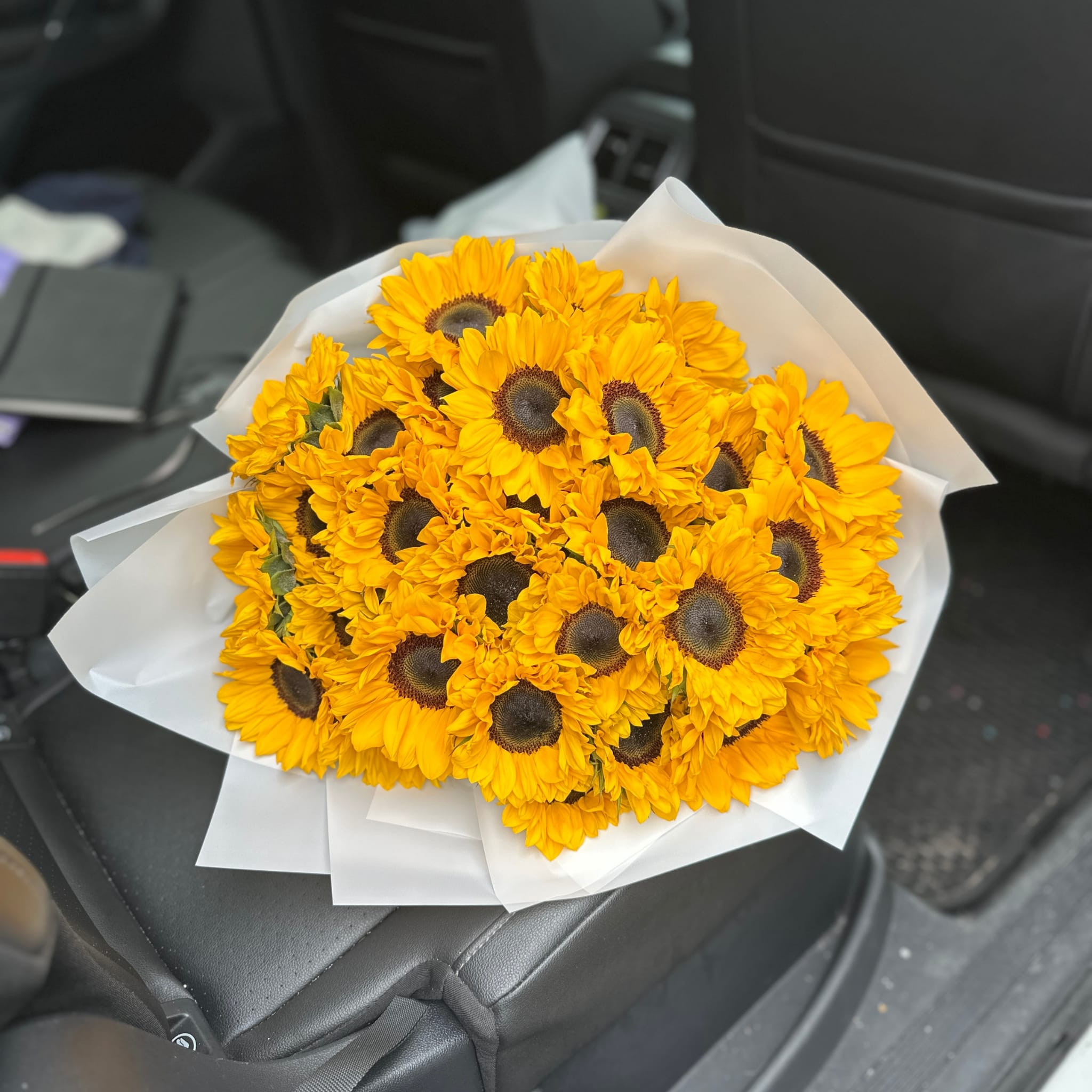 Ramo de Girasoles para Hauppage, New York Ramo de Girasoles para Hauppage, New York - Ramo de Girasoles para Hauppage, New York. Esta version no incluye flores de relleno ni verde.