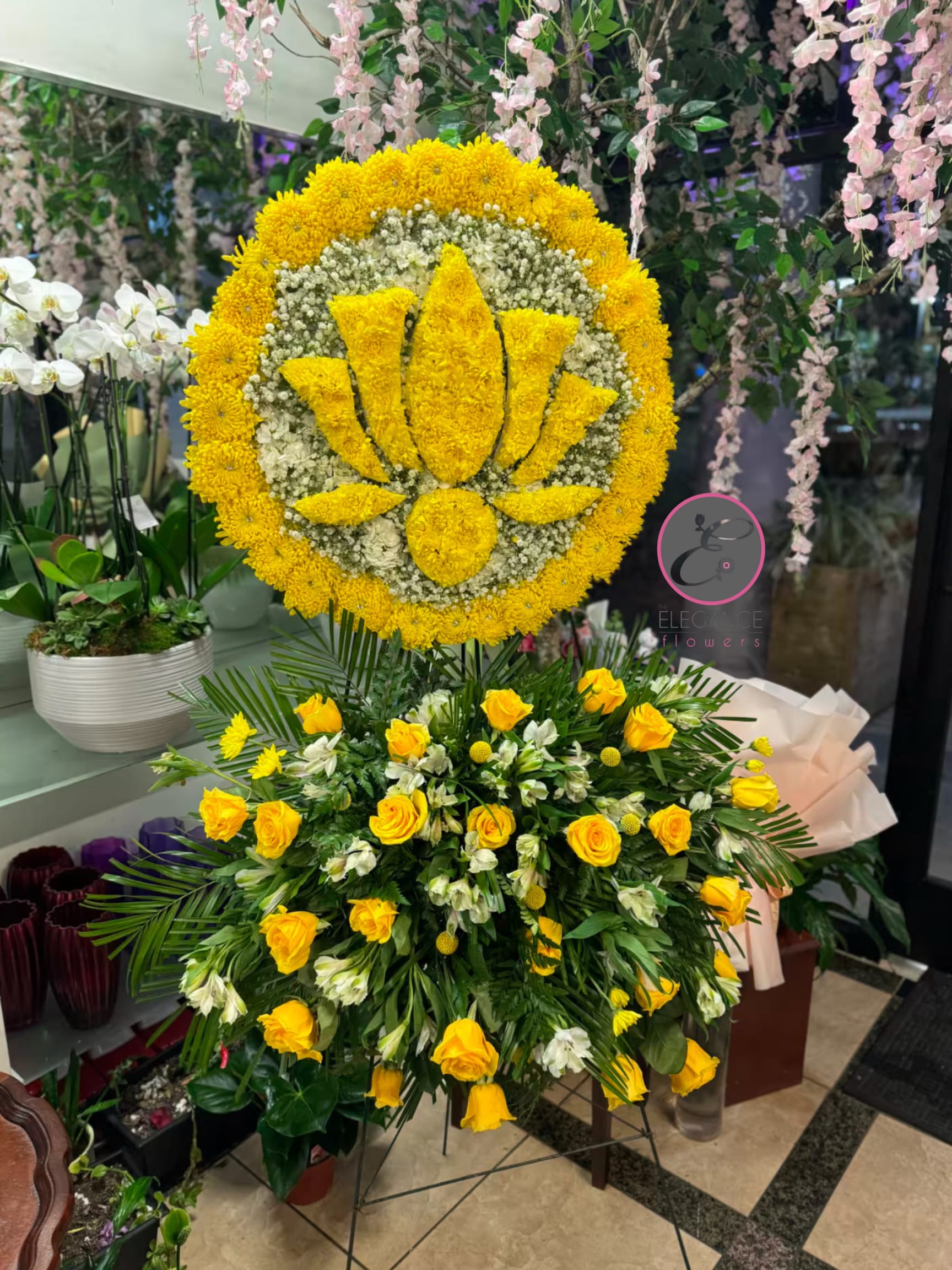 Lotus Serenity #1 Lotus Serenity #1 - Please place your order 2–3 days in advance to ensure availability. For questions, call us at 281-564-2600.