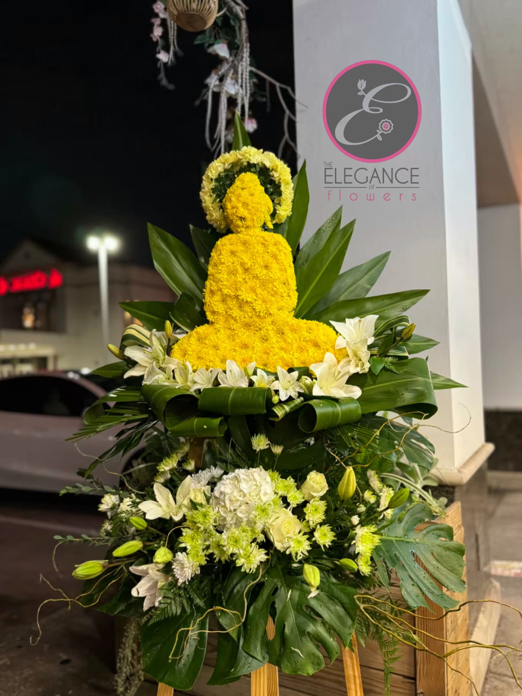 Silhouette of Peace Silhouette of Peace - Please place your order 2–3 days in advance to ensure availability. For questions, call us at 281-564-2600.