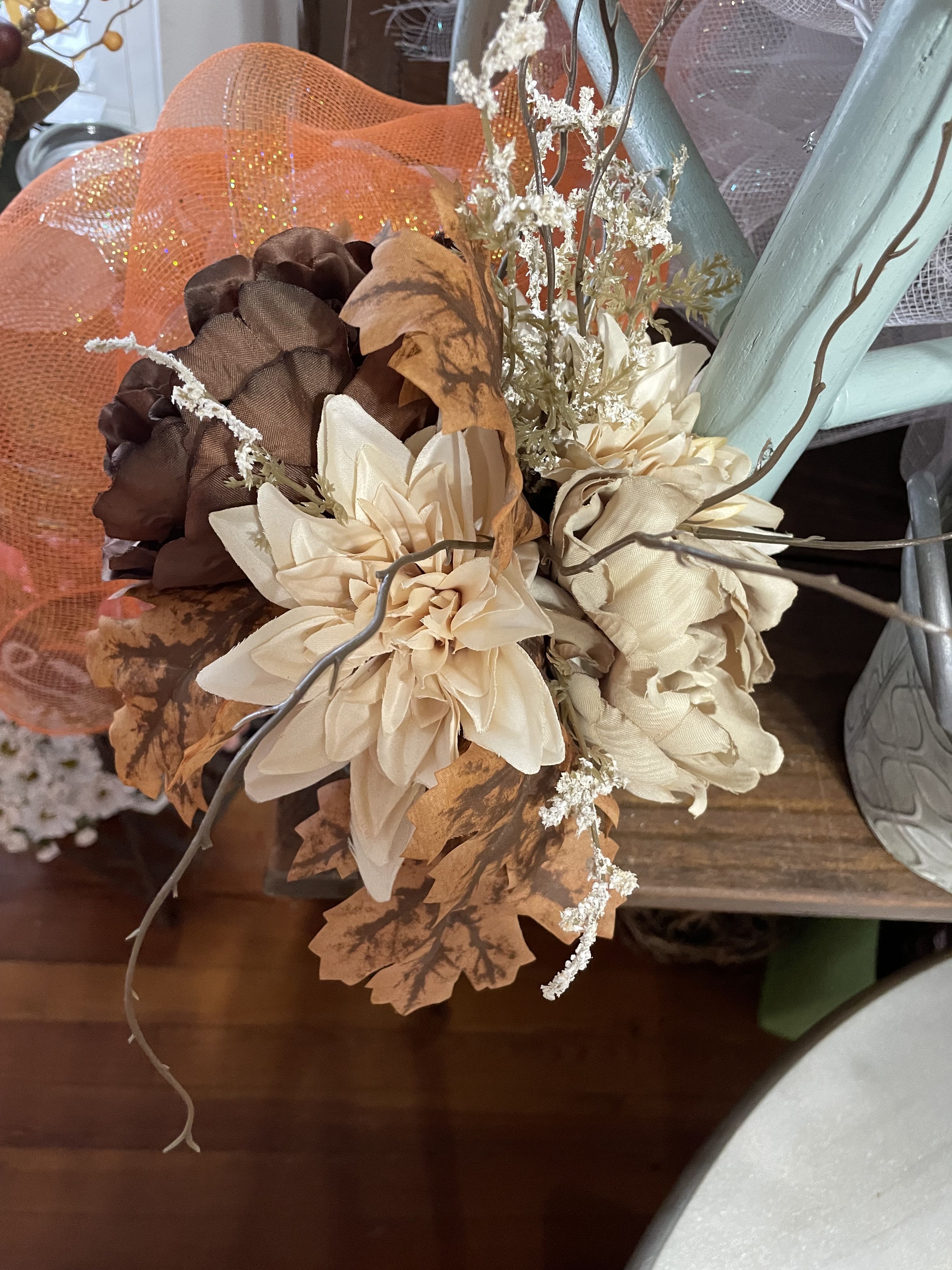 Vintage Fall Tin Arrg Silk - A trendy vintage small tin filled with muted silk flowers. Perfect for a pop of pretty in any spot.