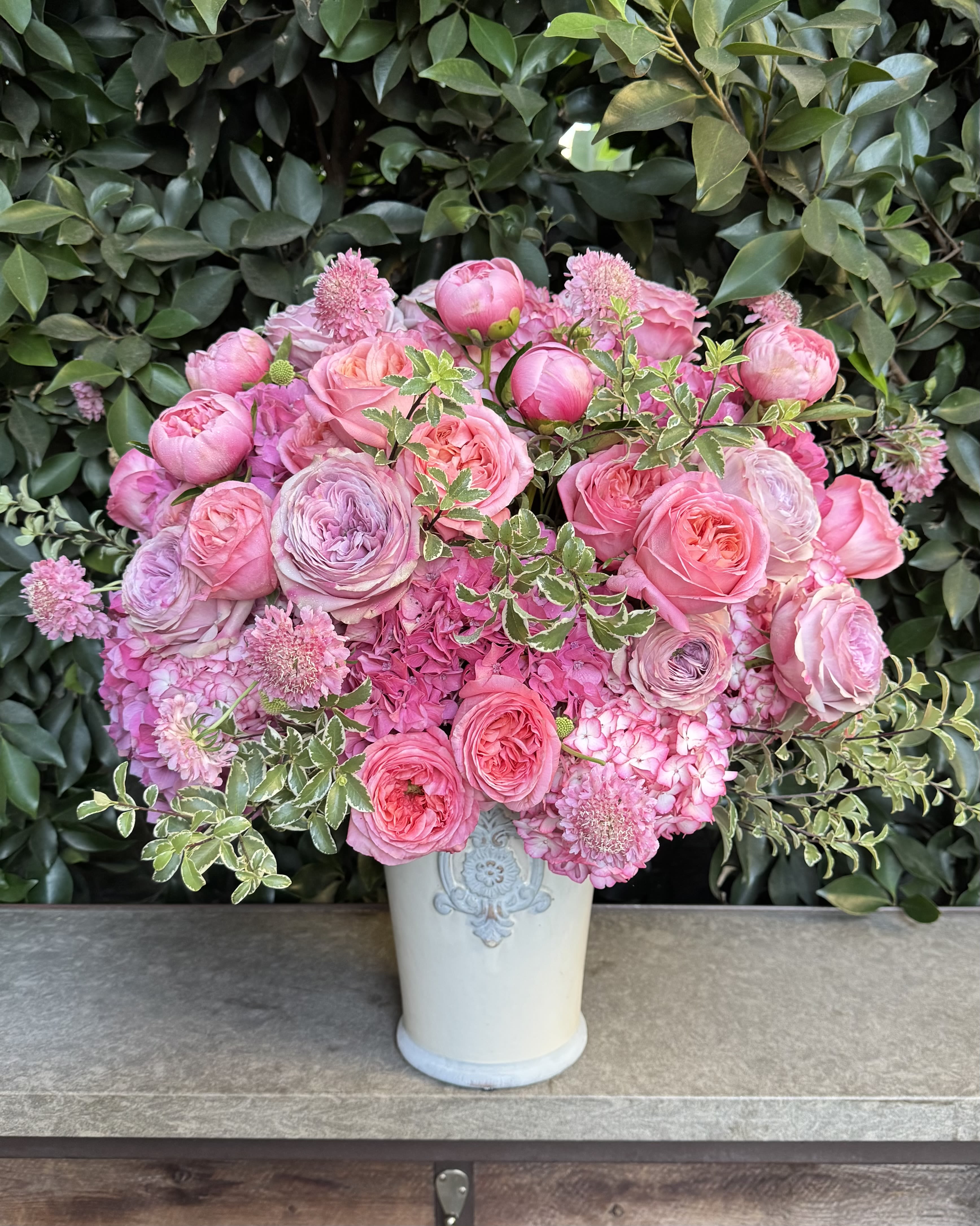 La Vie En Rose - Gorgeous assortment of flowers within shades of pinks