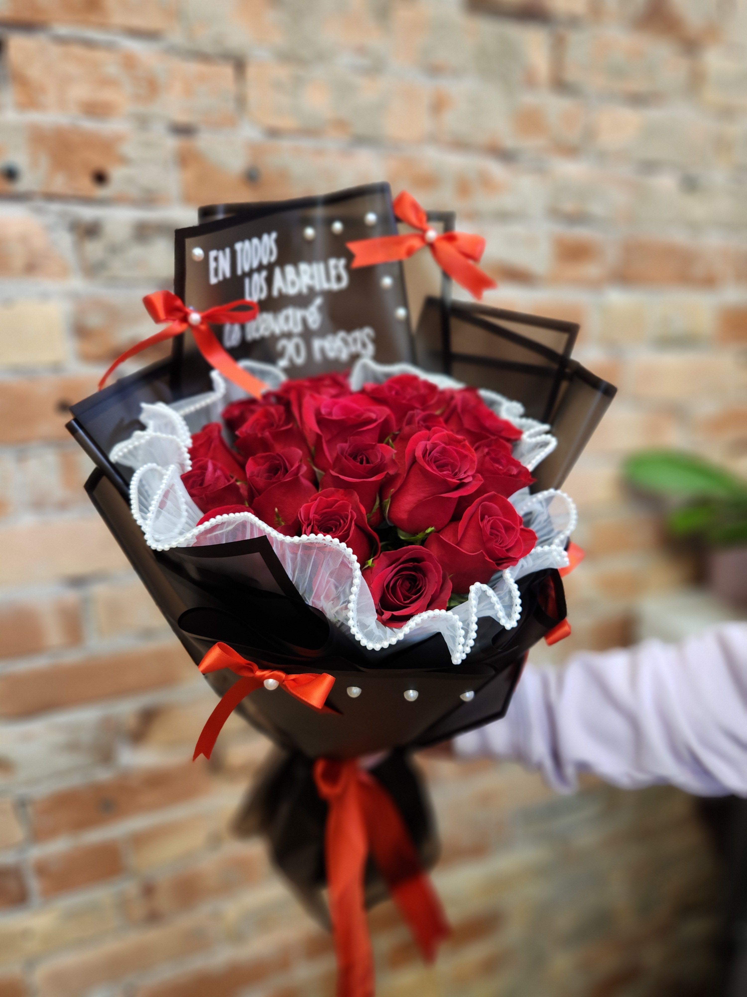 abril - Todas las fotografias son creaciones nuestras 20 rosas