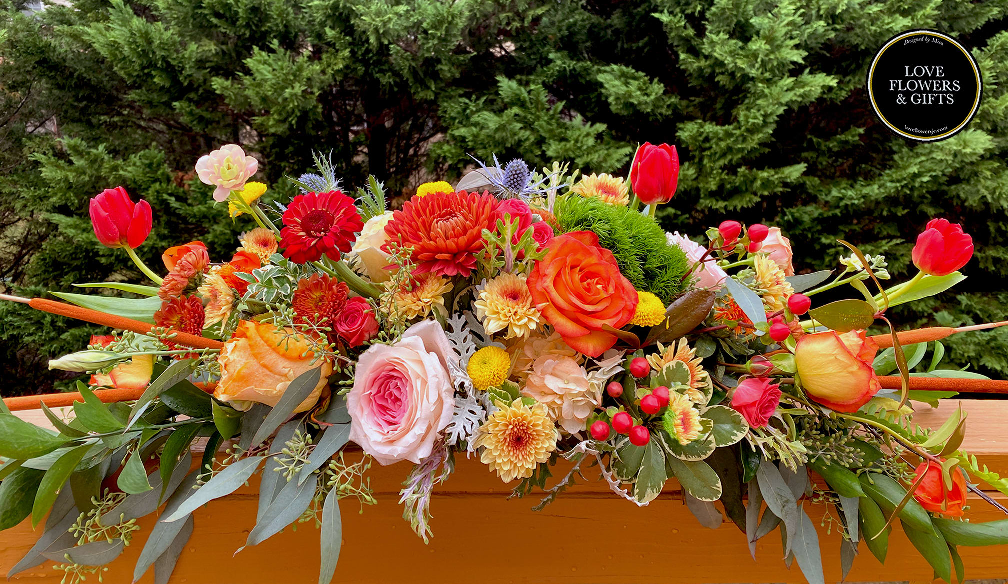 Autumnal Long Centerpiece  - A beautiful, long centerpeice in elegant seasonal style, decorated front and back. Perfect for the dining tables during holiday parties and get togethers.   (Picture Shown is DELUXE Size) 