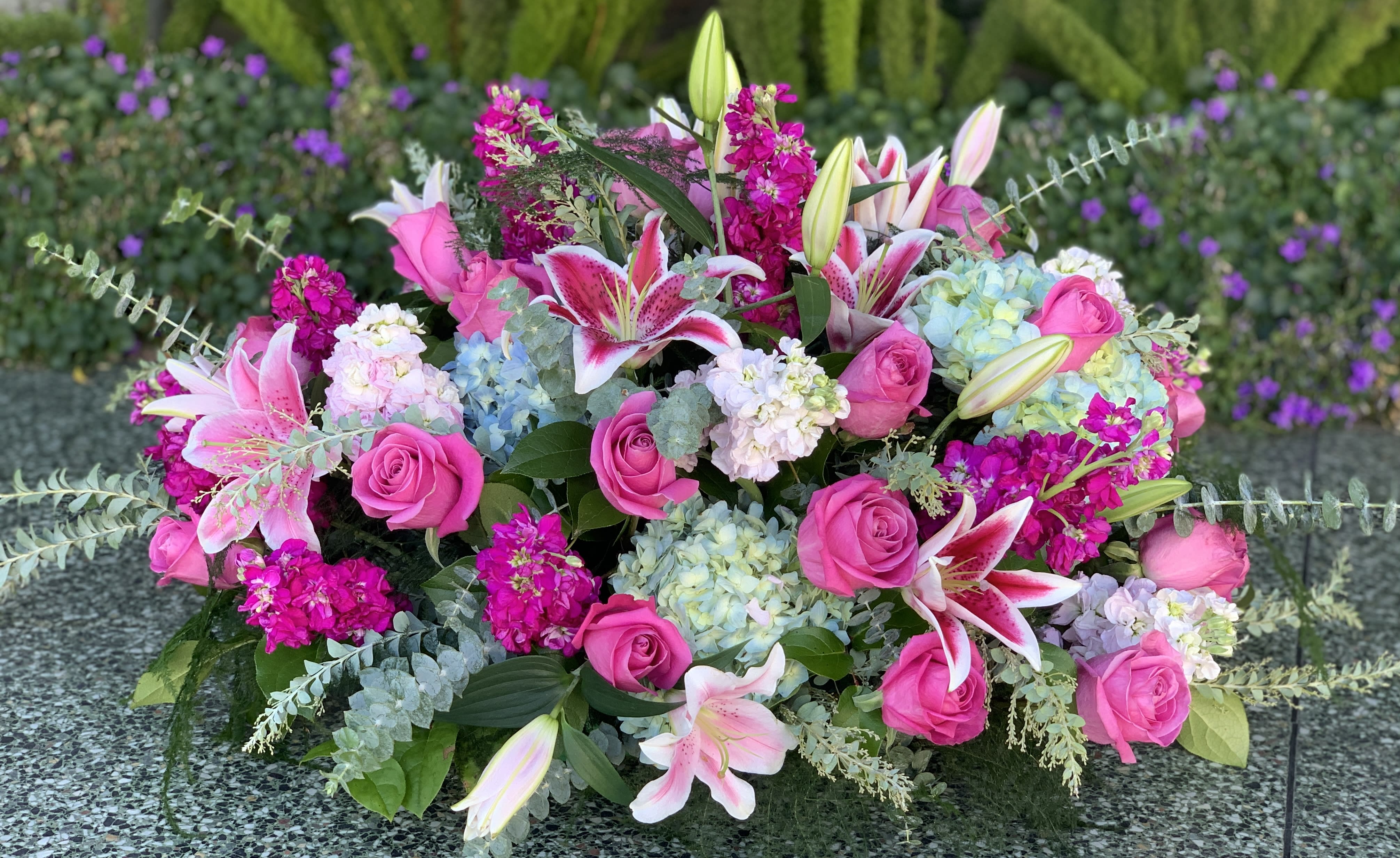 Modern Floor Spray - This versatile arrangement is 360 degrees. Please note: colors can be customized.