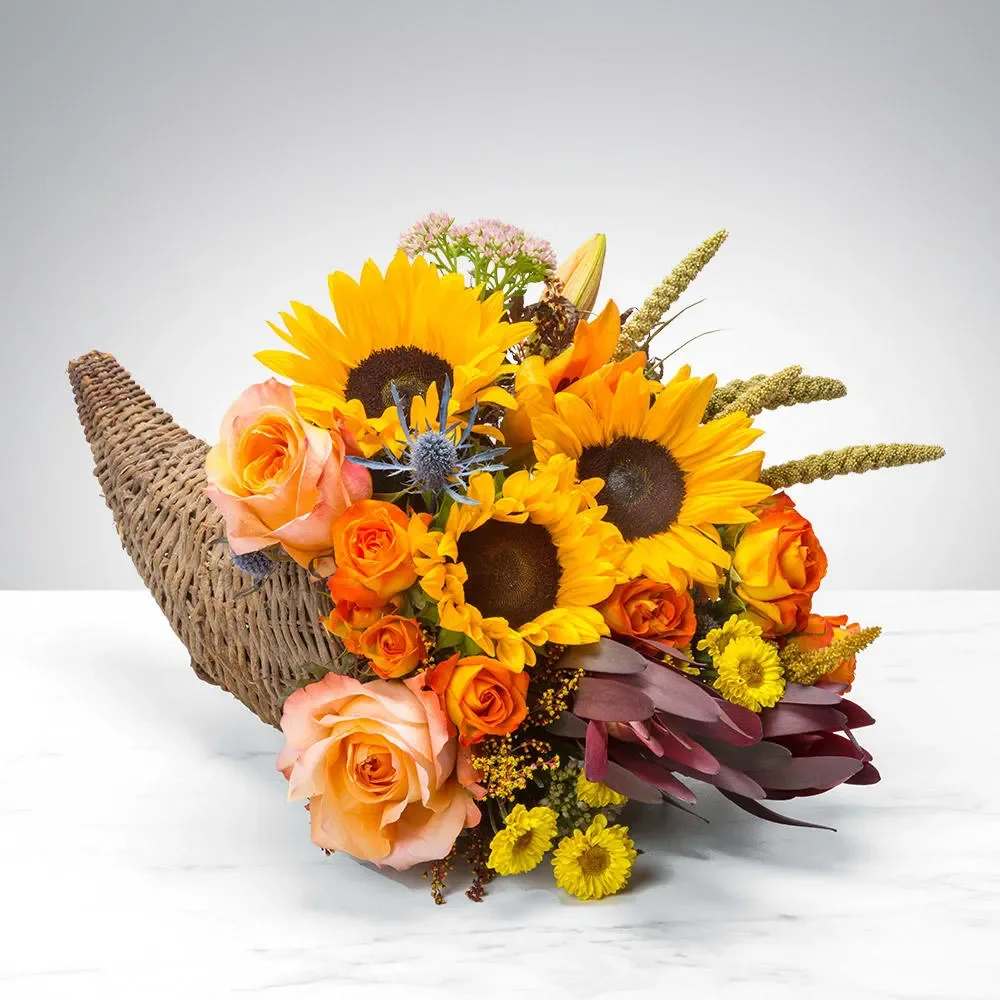 Cornucopia Centerpiece  - Beautifull Centerpiece 