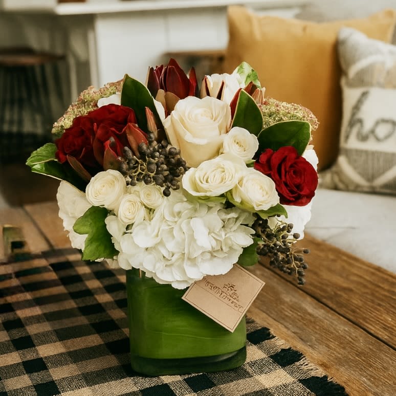 Cozy in L.A - Seasonal Fall Arrangement - Cozy in LA –   Bring the warmth of the season to the heart of Los Angeles with Cozy in LA, a floral arrangement designed to capture the magic of winter in the city of sunshine. Blending soft seasonal tones and lush textures, this bouquet transforms any space into a haven of comfort and charm. Even without snowflakes or frosty nights, Cozy in LA delivers that inviting winter feeling—perfect for brightening homes, sending love, or creating a cozy holiday atmosphere. Celebrate the season the LA way: sunshine, style, and blooms that make every day feel warmer.