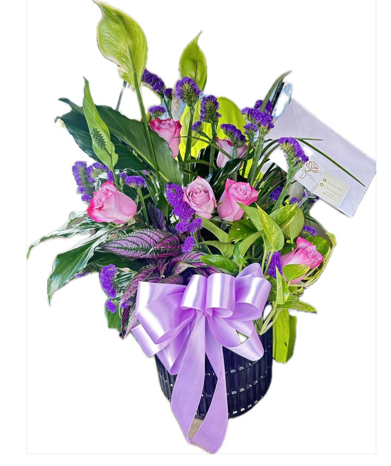 Lavender & Violet Garden Lavender & Violet Garden - A stunning arrangement of natural blooms in soft lavender and rich purple hues, combining elegance, serenity, and charm. This bouquet captures the soothing beauty of a blooming garden, perfect for expressing admiration, romance, or celebrating special moments with a touch of grace and sophisticatio