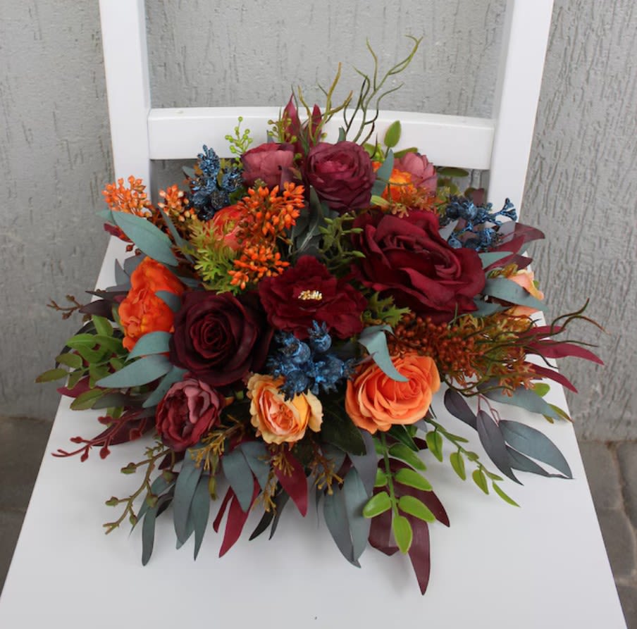 Grateful Gathering Table Centerpiece  - Make this holiday complete with this grateful gathering table centerpiece.