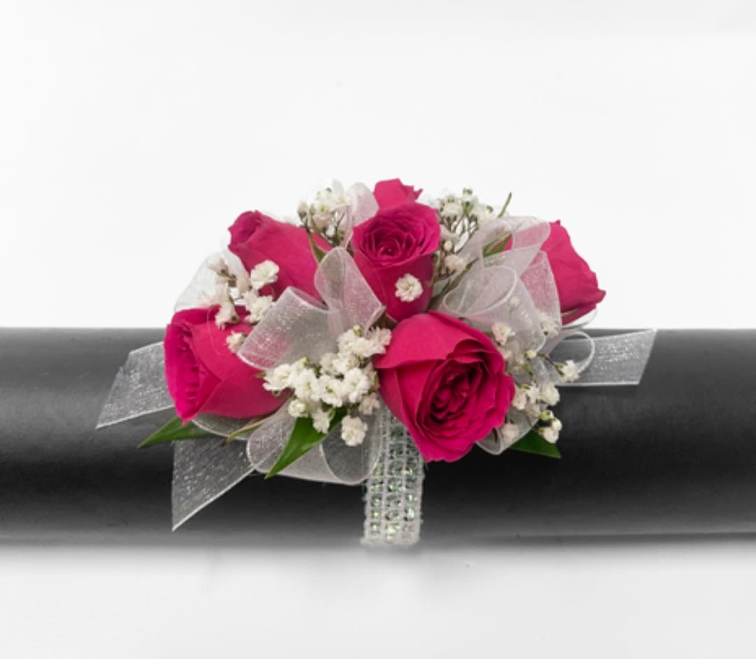 Hot pink corsage Hot pink corsage - Hot pink spray rose wrist corsage