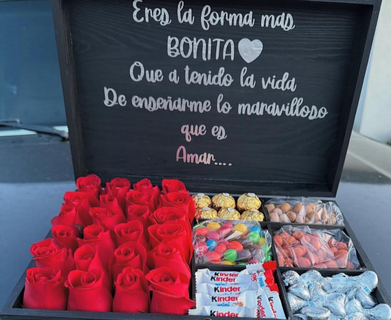 caja de candy - unidad de 30 rosas rojas y 6 dulces diferentes