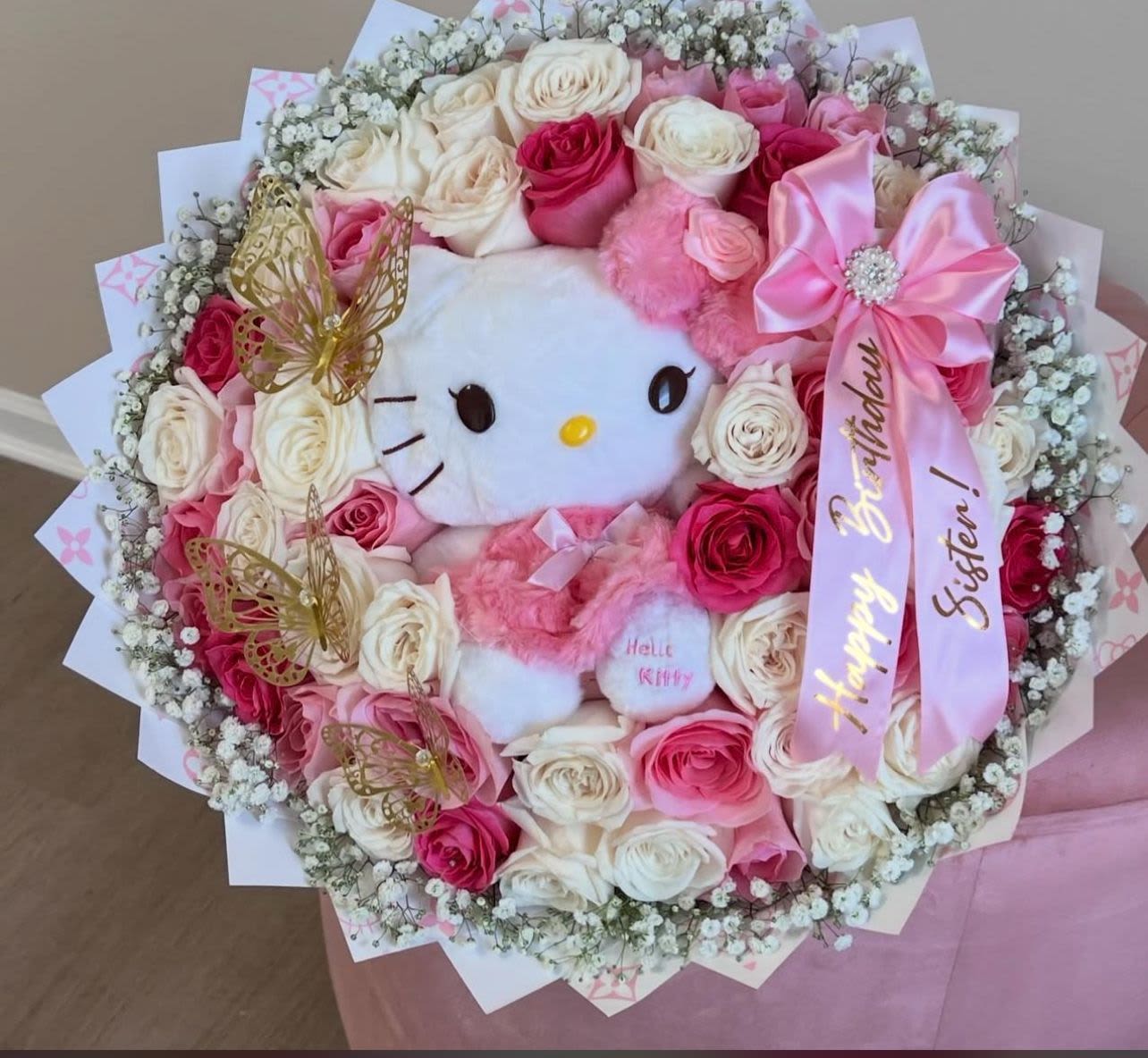 hello kitty mix love - unidad de 50 rosas y una hello kitty