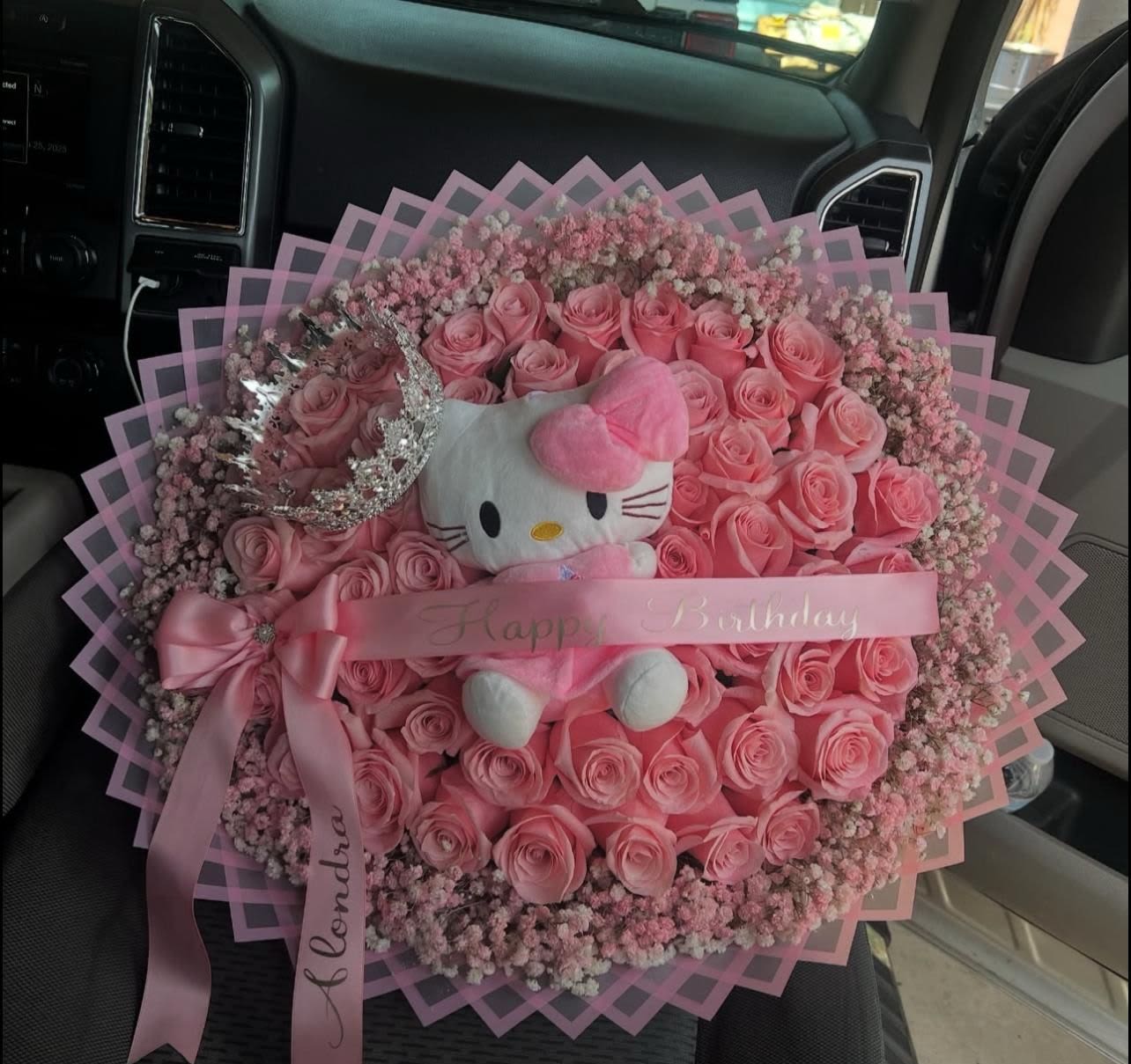 kitty buchon princess - 50 rosas rosadas 