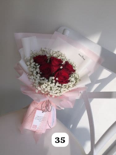 mini grande - ramo elaborado con 5 rosas y orquideas