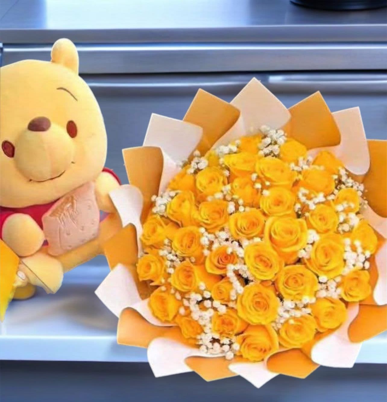 pooh - unidad de 50 rosas amarillas inspirada en pooh