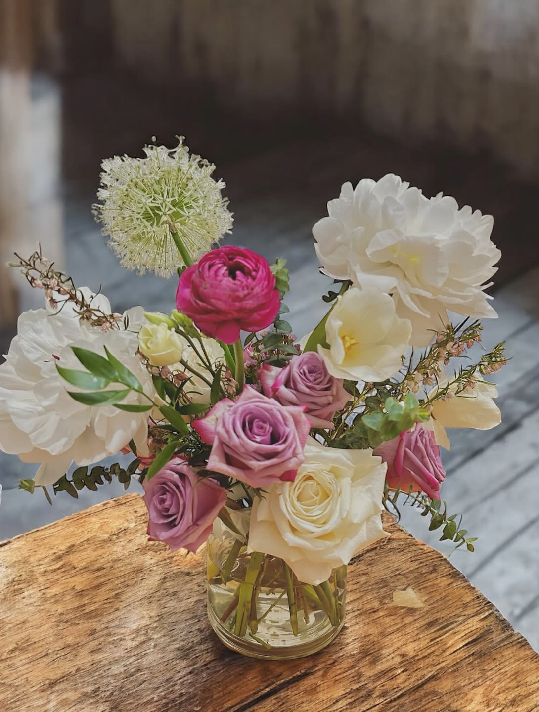 Lovely Regards  Lovely Regards  - Please keep in kind that no arrangement can be made identical to the photos shown (as some flowers are seasonal). Therefore, we will substitute them accordingly with in-season flowers instead. We will do our absolute best to arrange the flowers as similar as possible with the photos shown!   For Bouquets, we DO NOT include vases unless you add one.  For Vased Flowers, we include vases.   Right now, you can expect fall blooms sourced from local farms.   We use small ordinary 4in by 3in cards. If you want to send flowers with a special messaging card, please choose one from add-ons!  Delivery: our standard delivery time window is between 3:00pm and 5:00pm.   If you have any questions regarding the order, please feel free to contact us!   Email: agapeflower.studio25@gmail.com