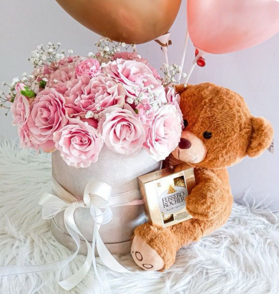 BR-139 - Bear, 2 balloons and roses 