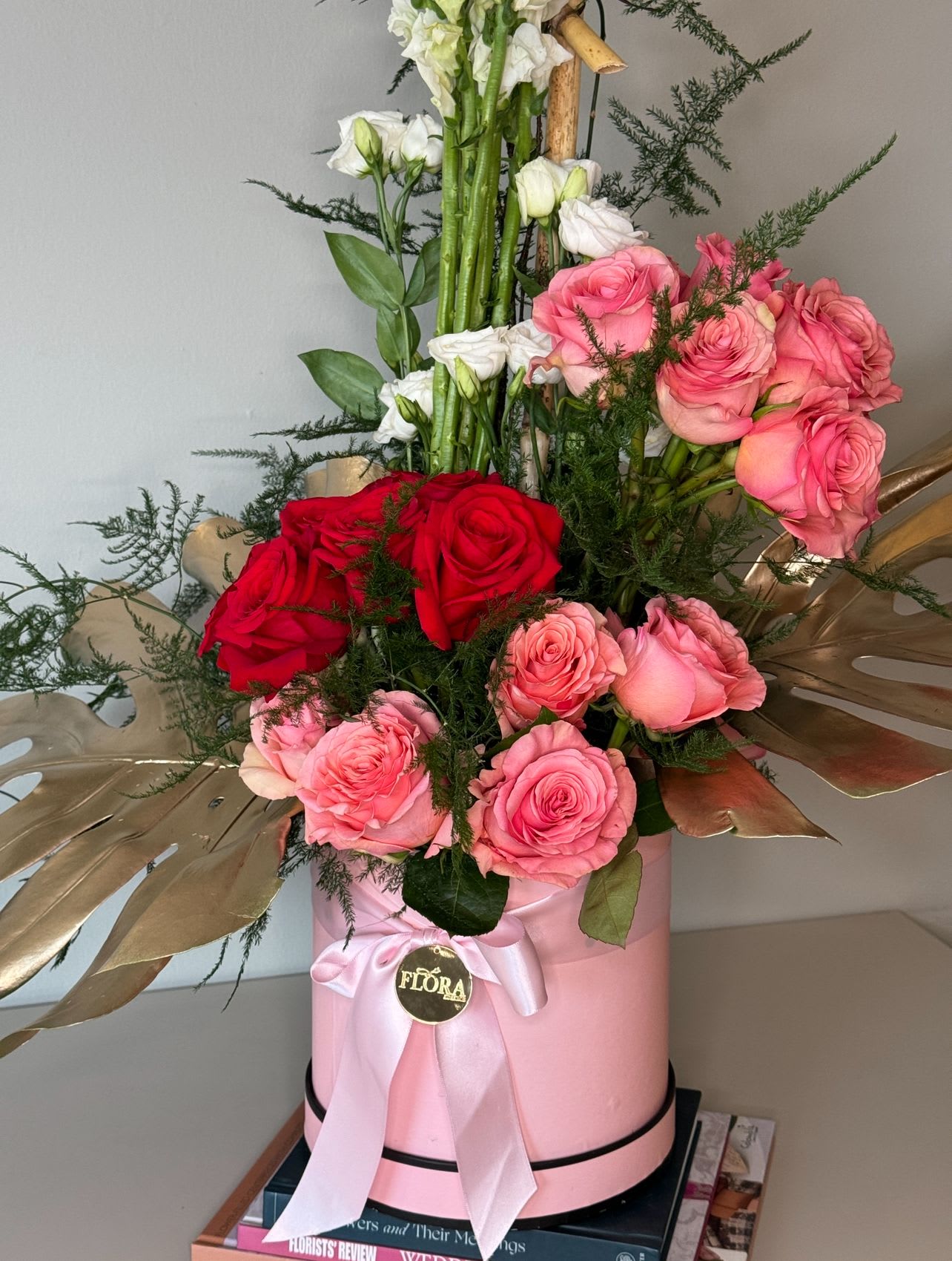 Elegant Pink &amp; Red Rose Floral Arrangement - Beautiful pink and red rose floral arrangement, perfect for any occasion. With its delicate colors and timeless elegance, this bouquet makes a thoughtful gift or stunning centerpiece. Order this charming arrangement today!