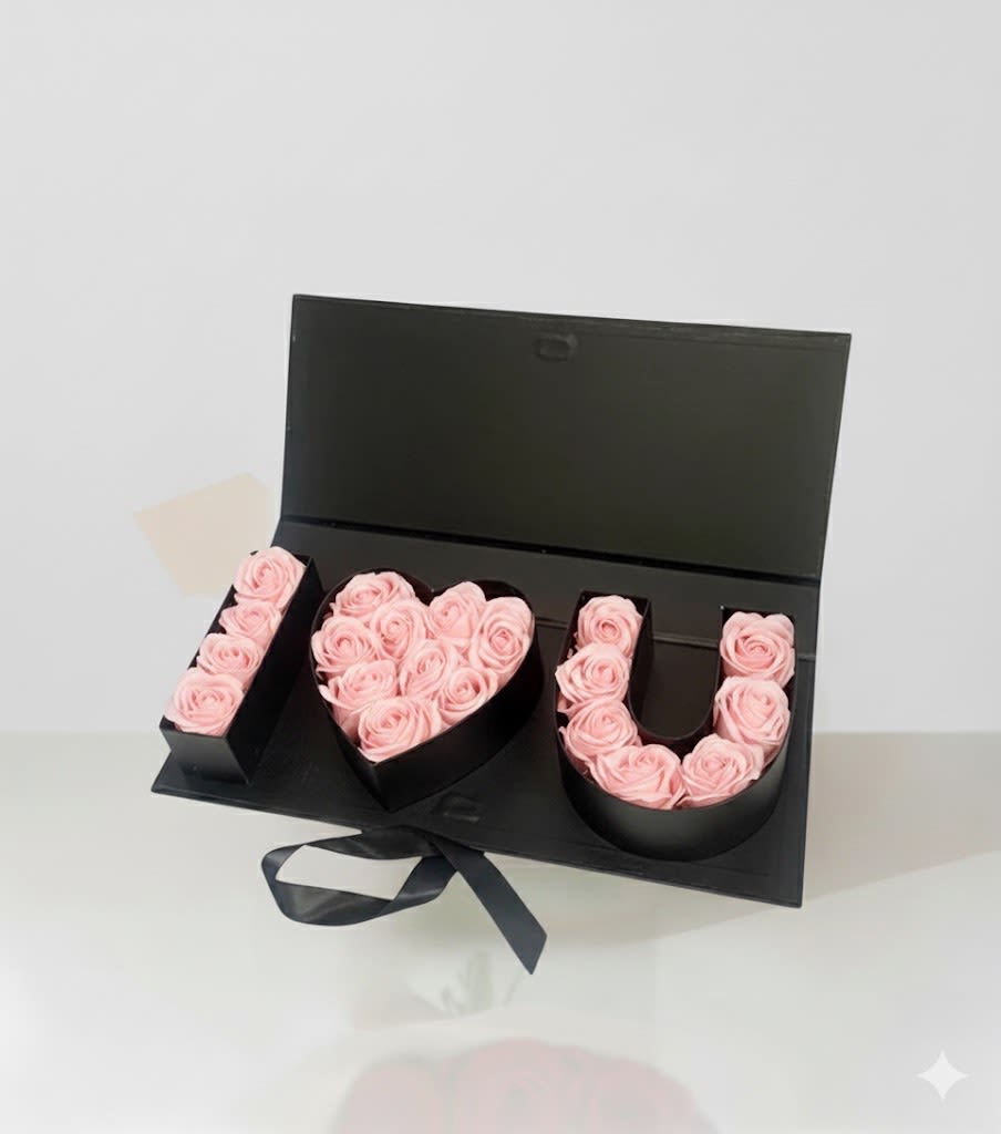 “I Love You” Rose Box Pink “I Love You” Rose Box Pink - “I Love You” Classic Rose Box Pink Say “I love you” the timeless way with Je’La Diamond Luxe Gifts Classic Rose Box. Filled with lush, handpicked roses arranged in an elegant keepsake box, this romantic gift is the perfect way to express love, admiration, and appreciation. Ideal for anniversaries, Valentine’s Day, or any heartfelt moment, this luxury rose box delivers a stunning gesture of affection that will leave a lasting impression.