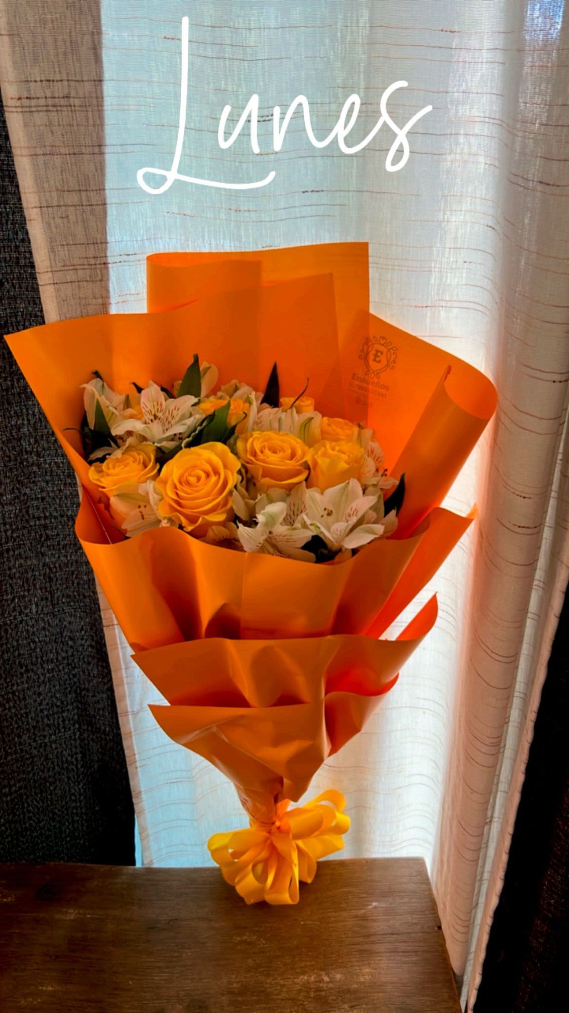 Hermoso ramo flores amarillas - elaborado con rosas amarillas y astromelias