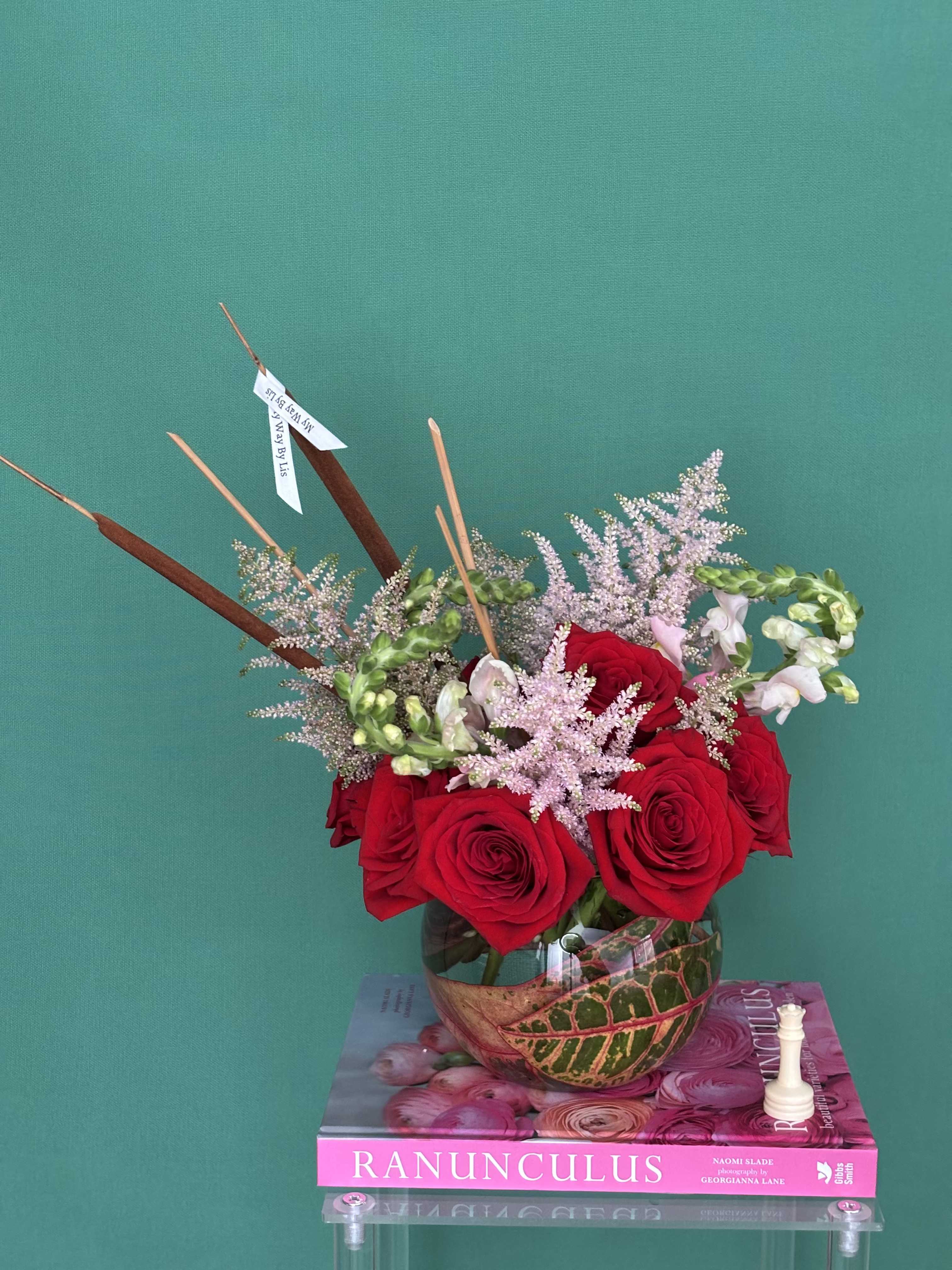 Napoles. - Happy mix of fresh flowers for everyday.