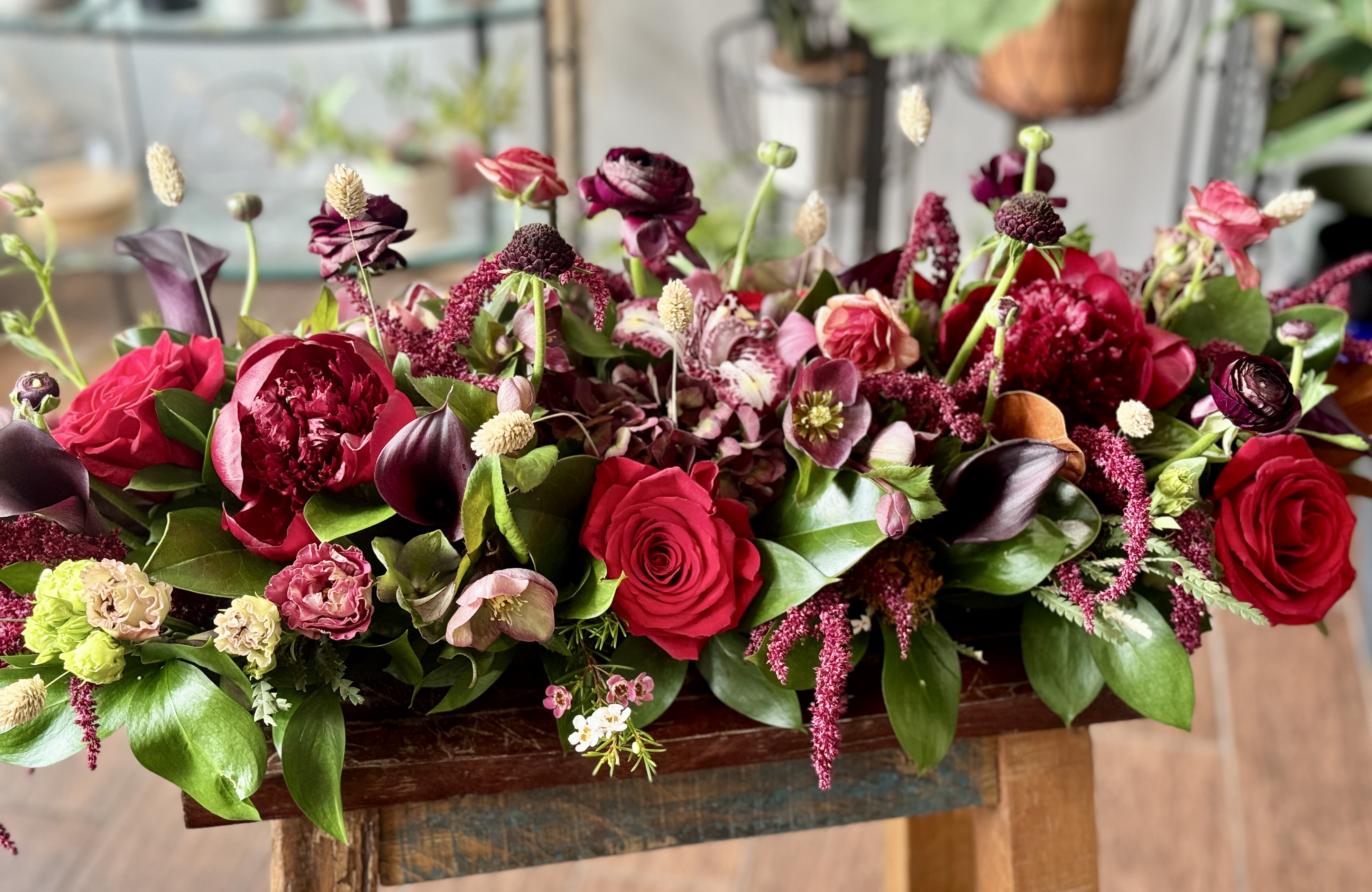 Louise - Two foot low and long centerpiece. Please let us know if you have any color preferences if different from photo. 