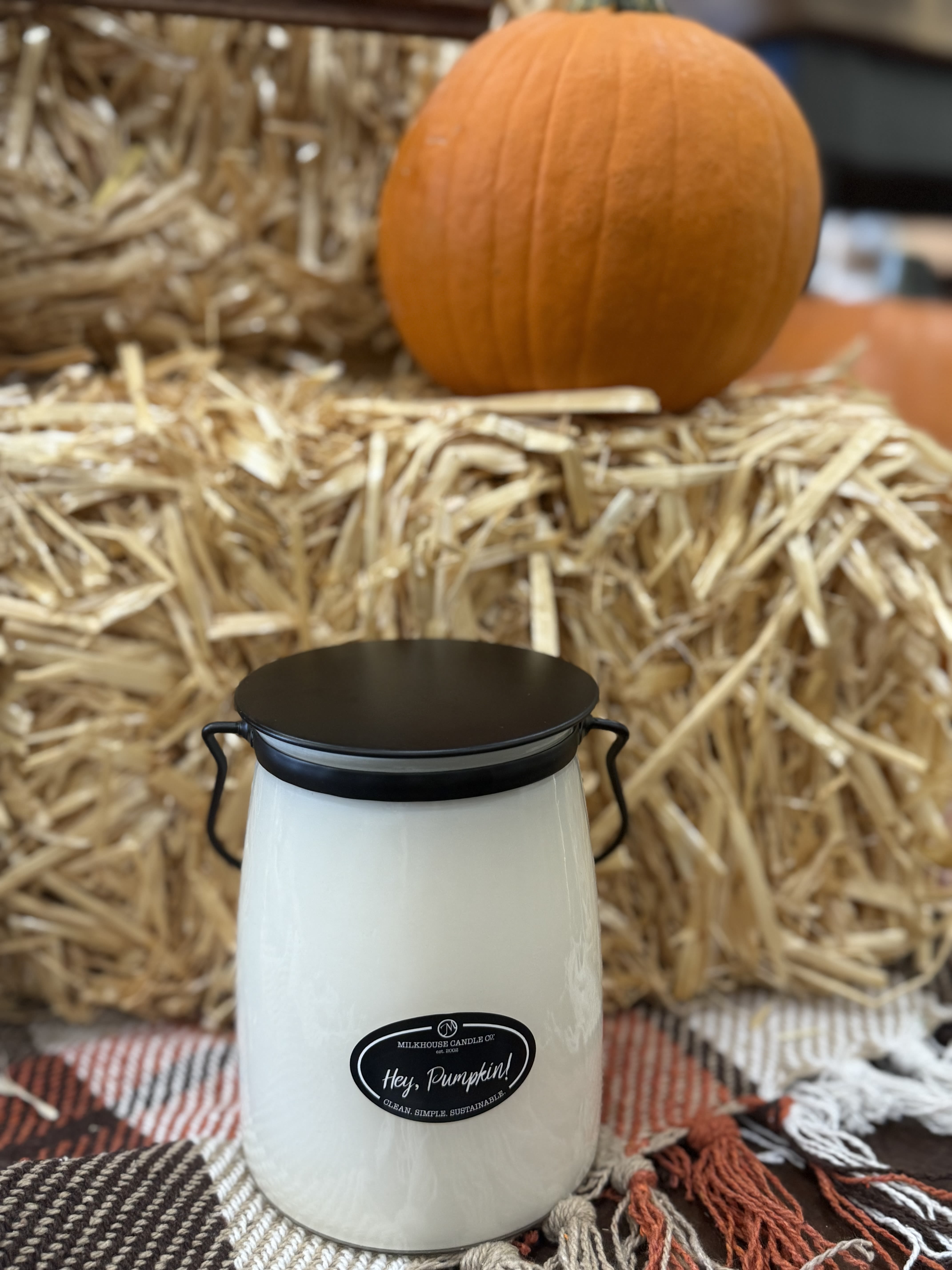 Delicious Pumpkin Candle - Send some Fall love!
