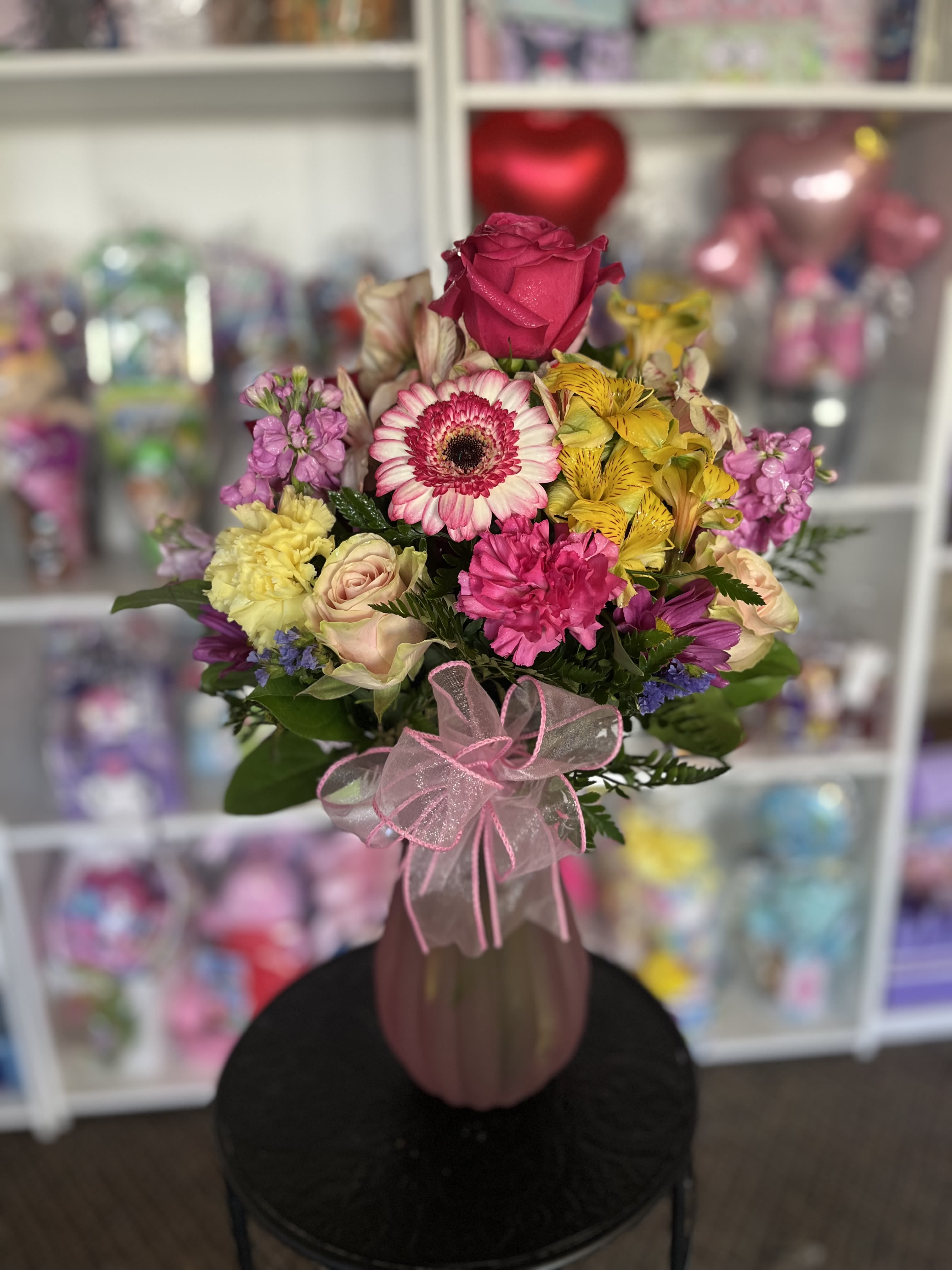 Colorful Arrangement  - fresh Colorfull  flowers in soft pink vase 