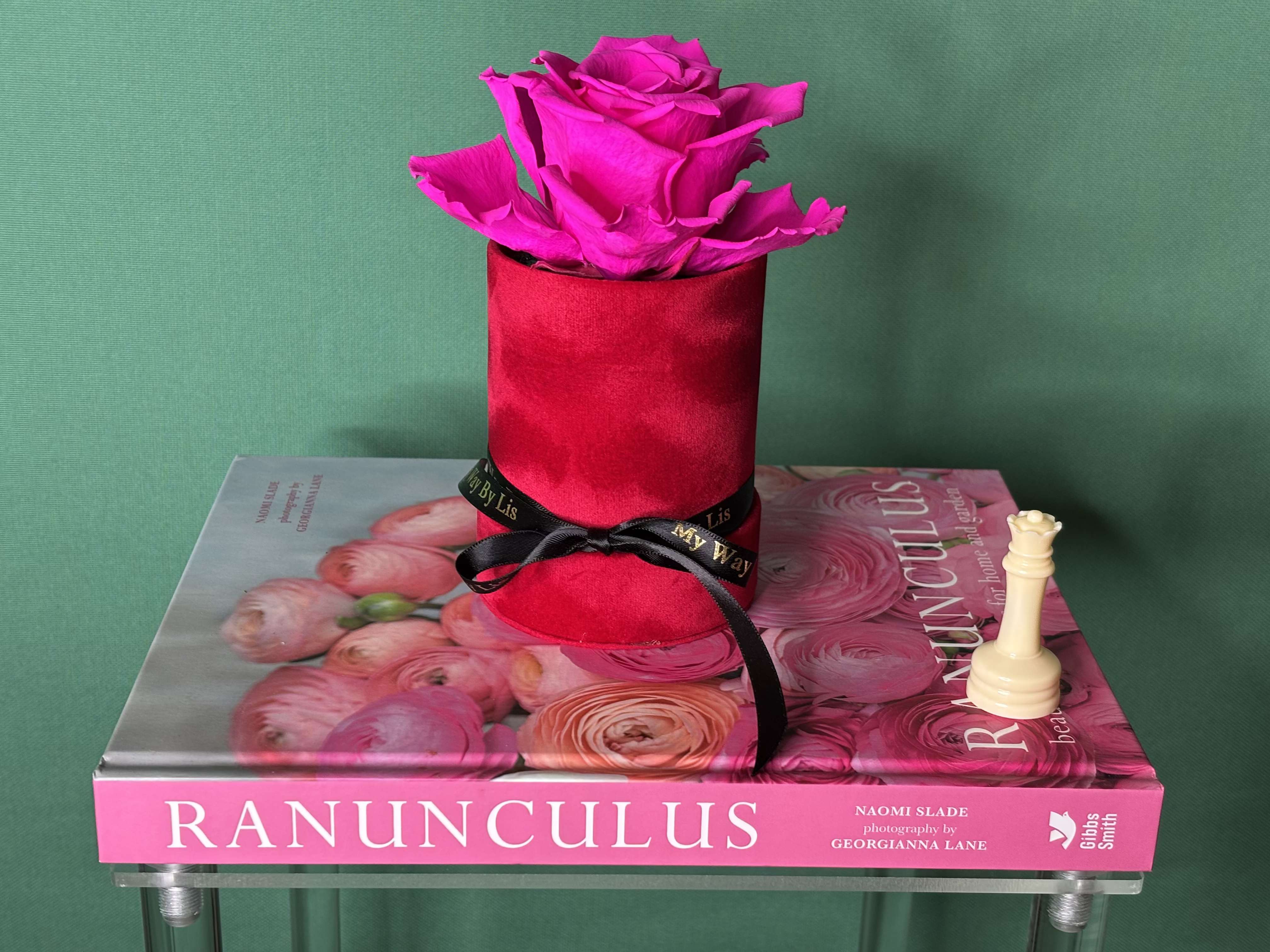 Babe. (PRESERVED FLOWERS) Babe. (PRESERVED FLOWERS) - Preserved rose.