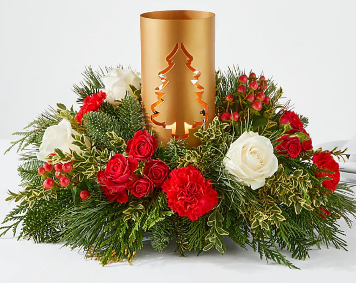 Centerpiece Enjoy your Christmas  - Creates a warm and festive atmosphere: Flowers, combined with lights, candles, or natural elements like pinecones and branches, help set a harmonious and special holiday mood. Decorating with flowers not only enhances the table’s beauty but also elevates the festive spirit and creates an atmosphere full of warmth and celebration.
