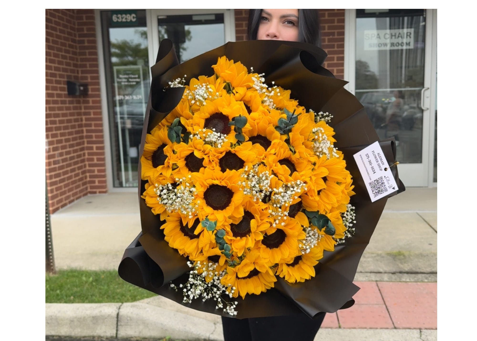Deluxe sunbouquet Deluxe sunbouquet - sunflower with black paper