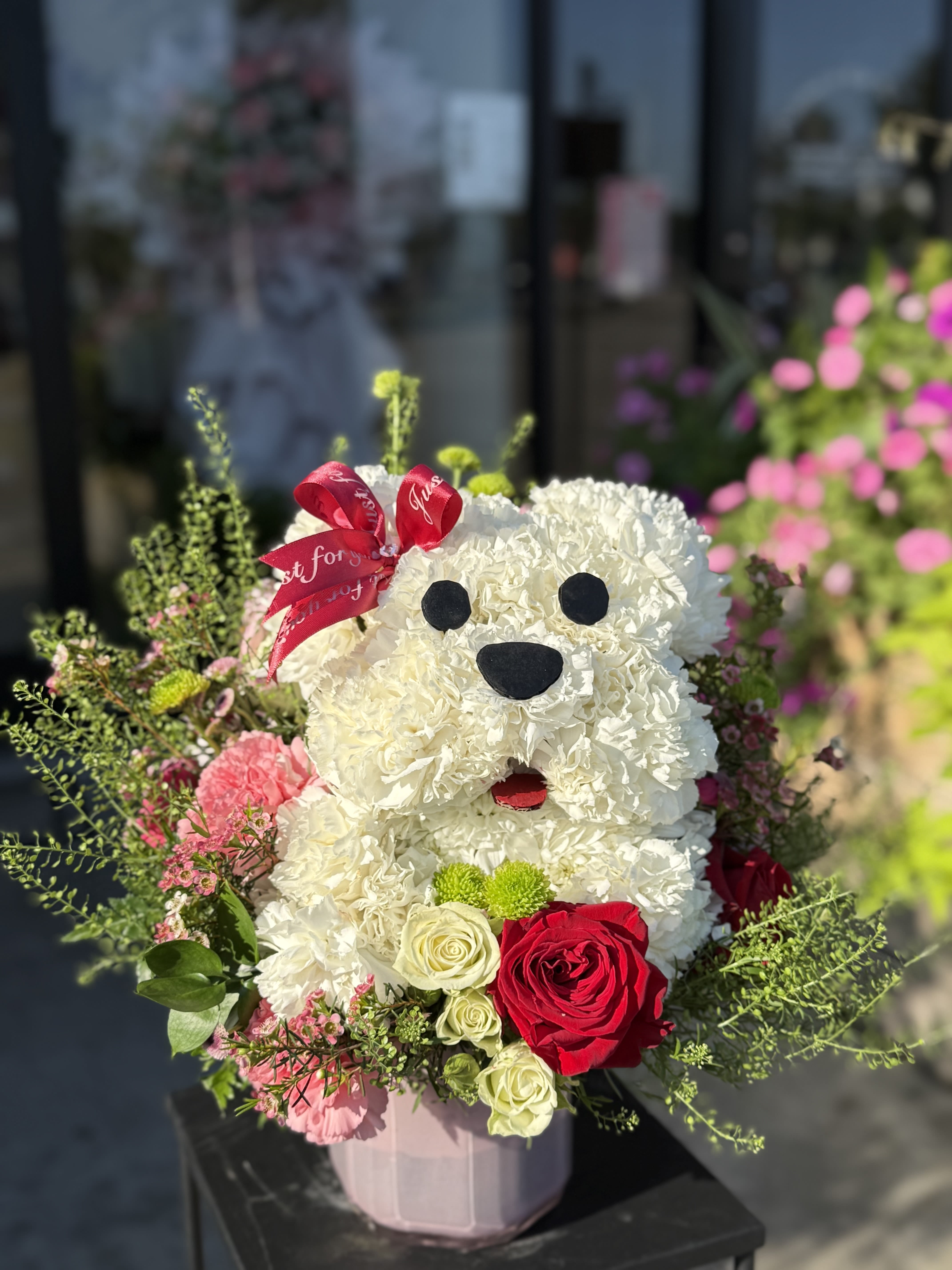 Blooming pup vase #2 Blooming pup vase #2 - N/A