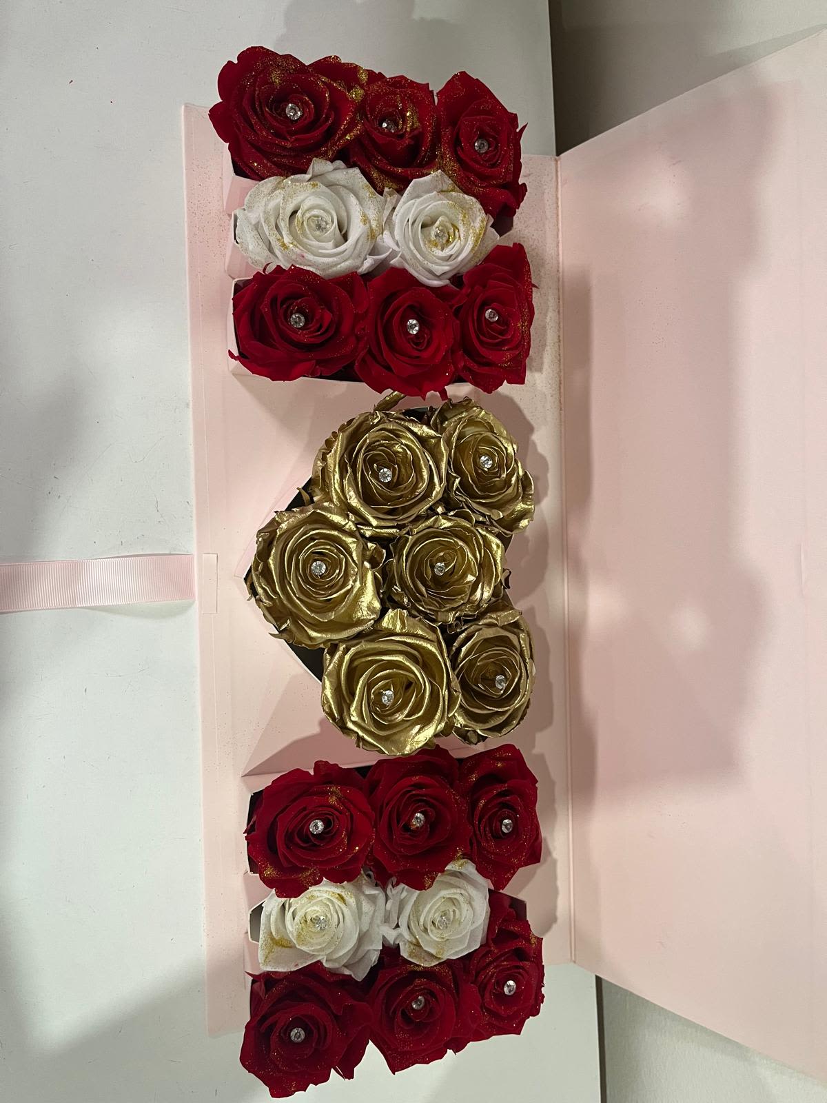 box  Mom flowers preserved - Box Mom flowers 22 roses preserved